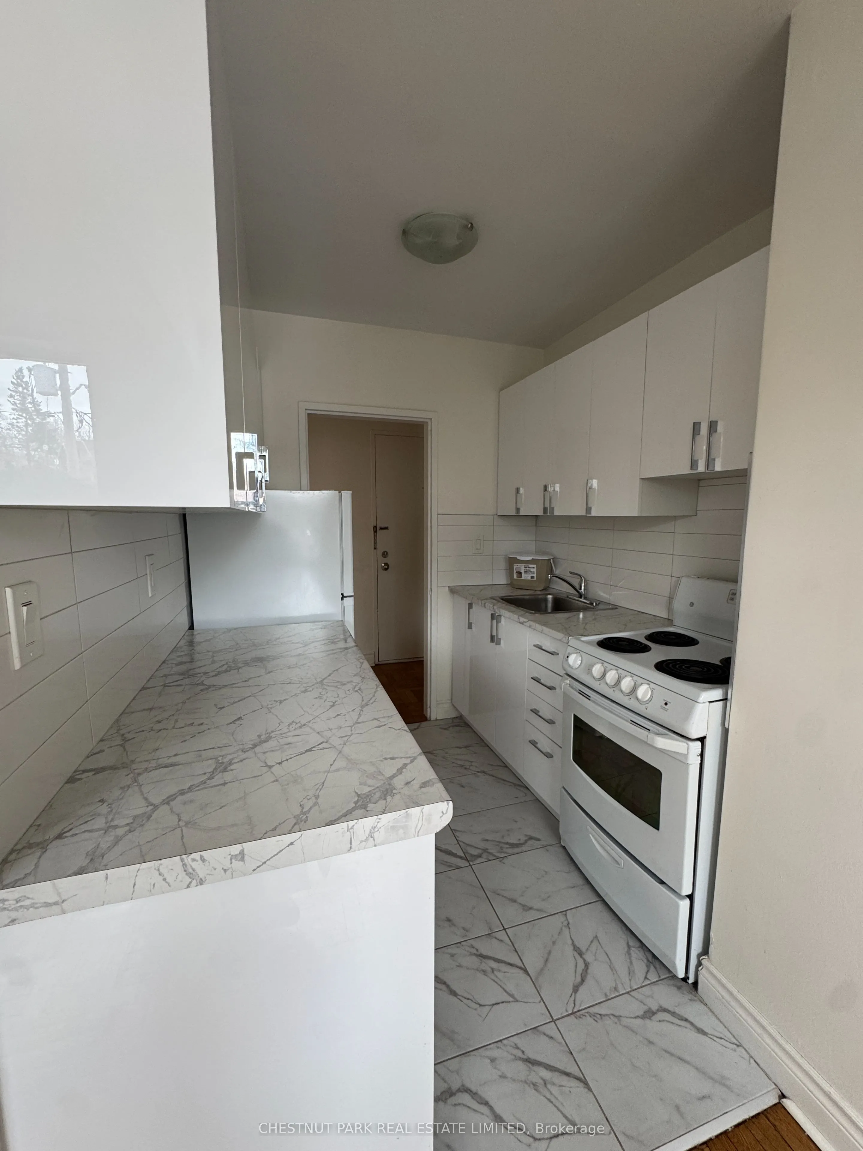 15 Anglesey Boulevard, #104
