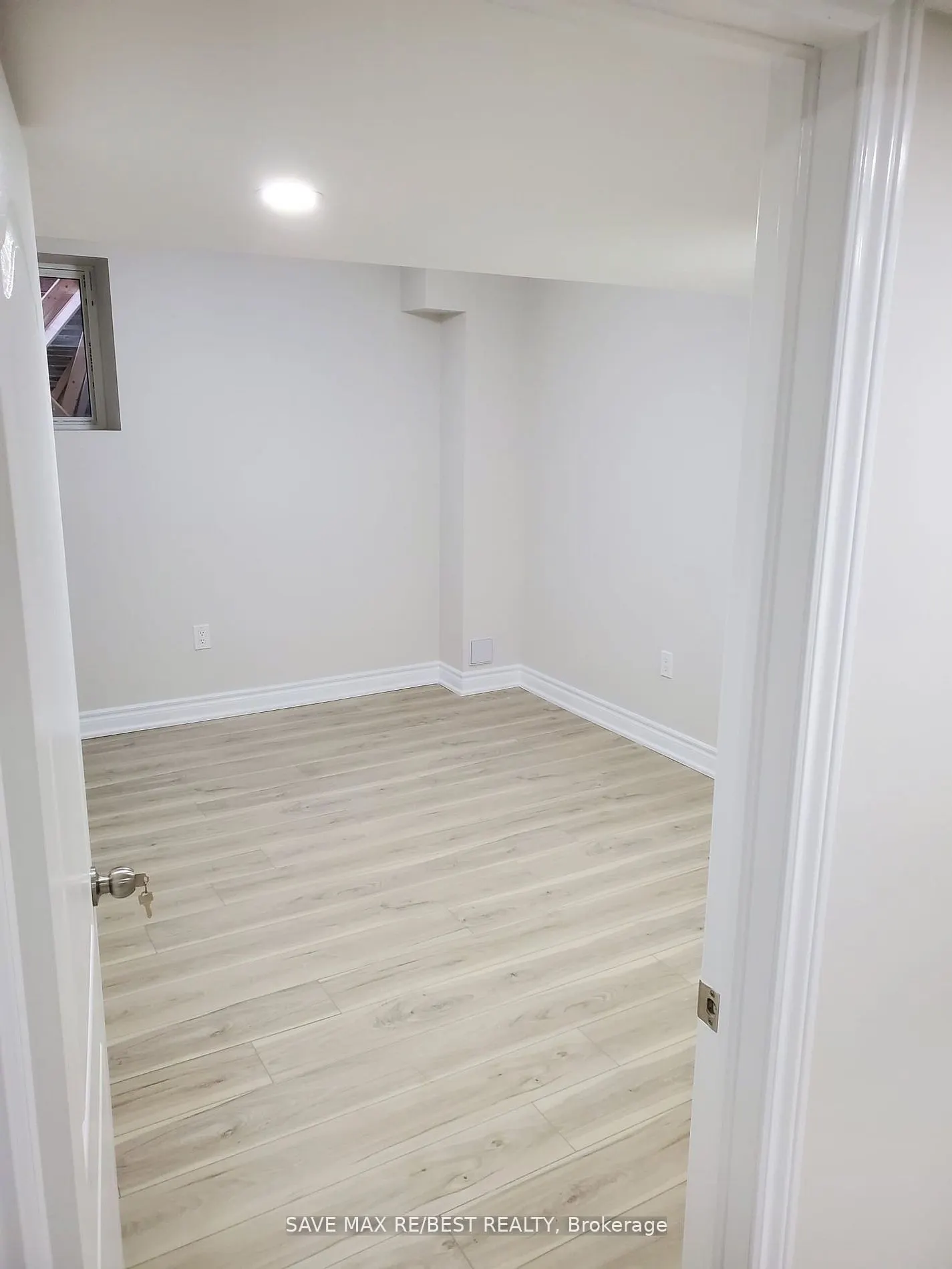 8 Matterhorn Road, #Bsmt