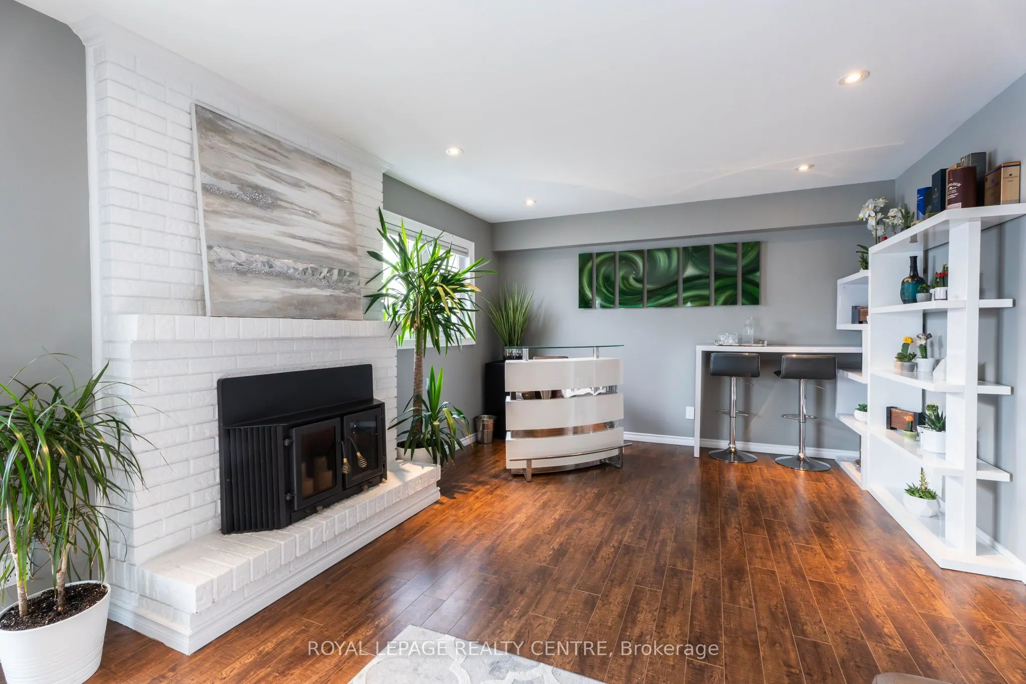 110 Simmons Boulevard