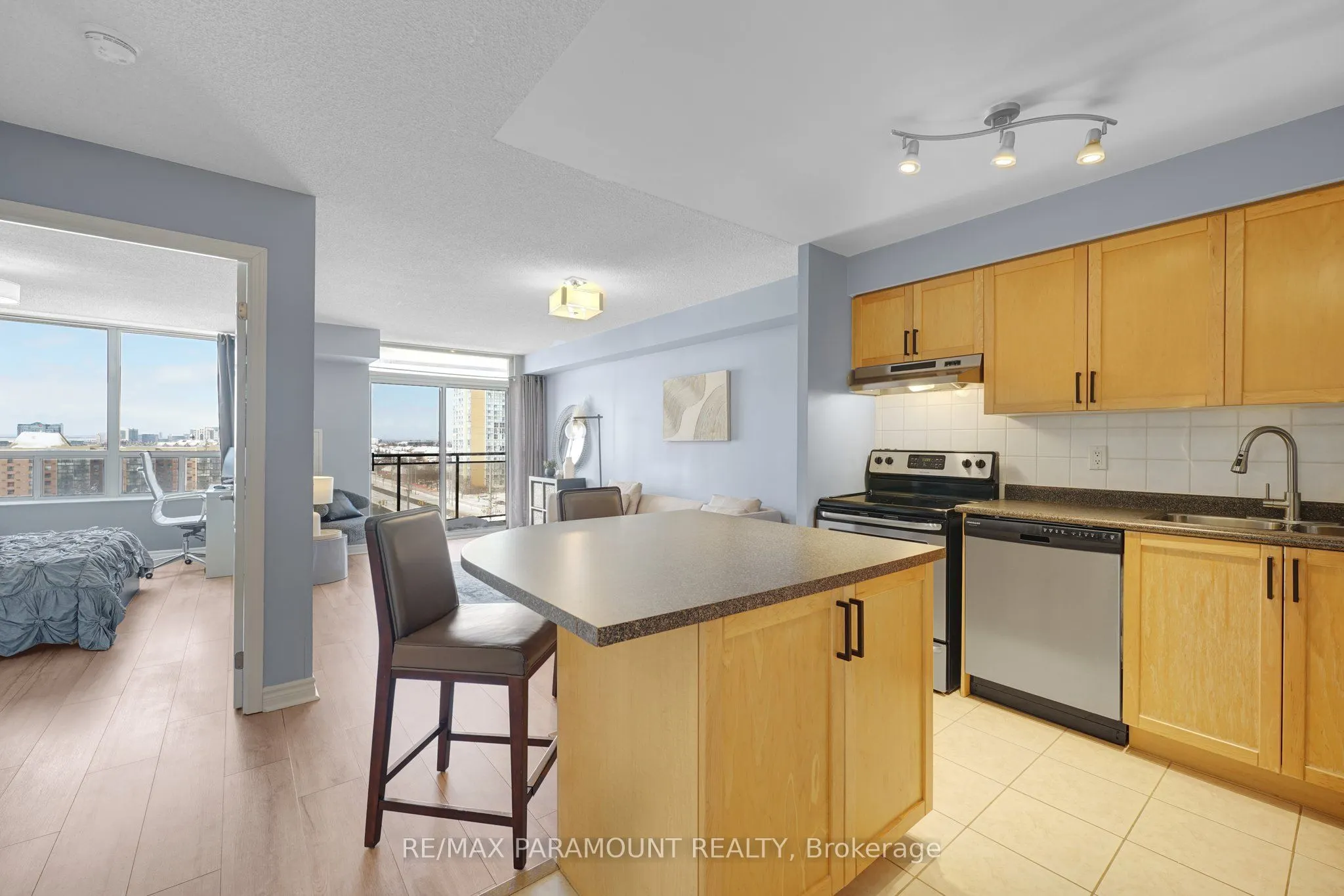55 Strathaven Drive, #912