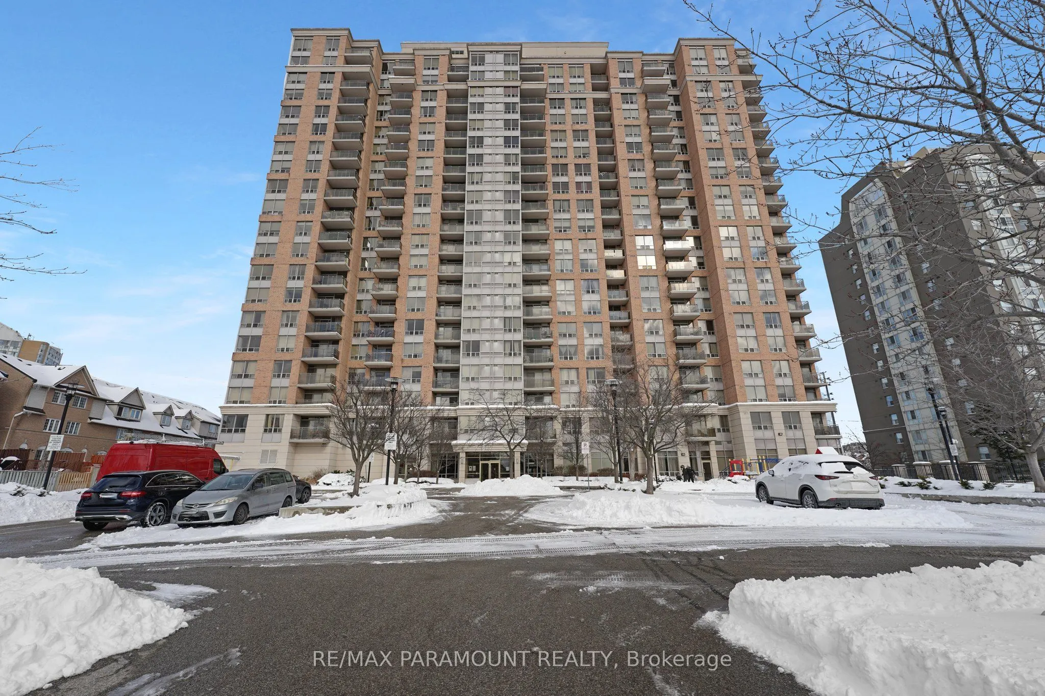 55 Strathaven Drive, #912