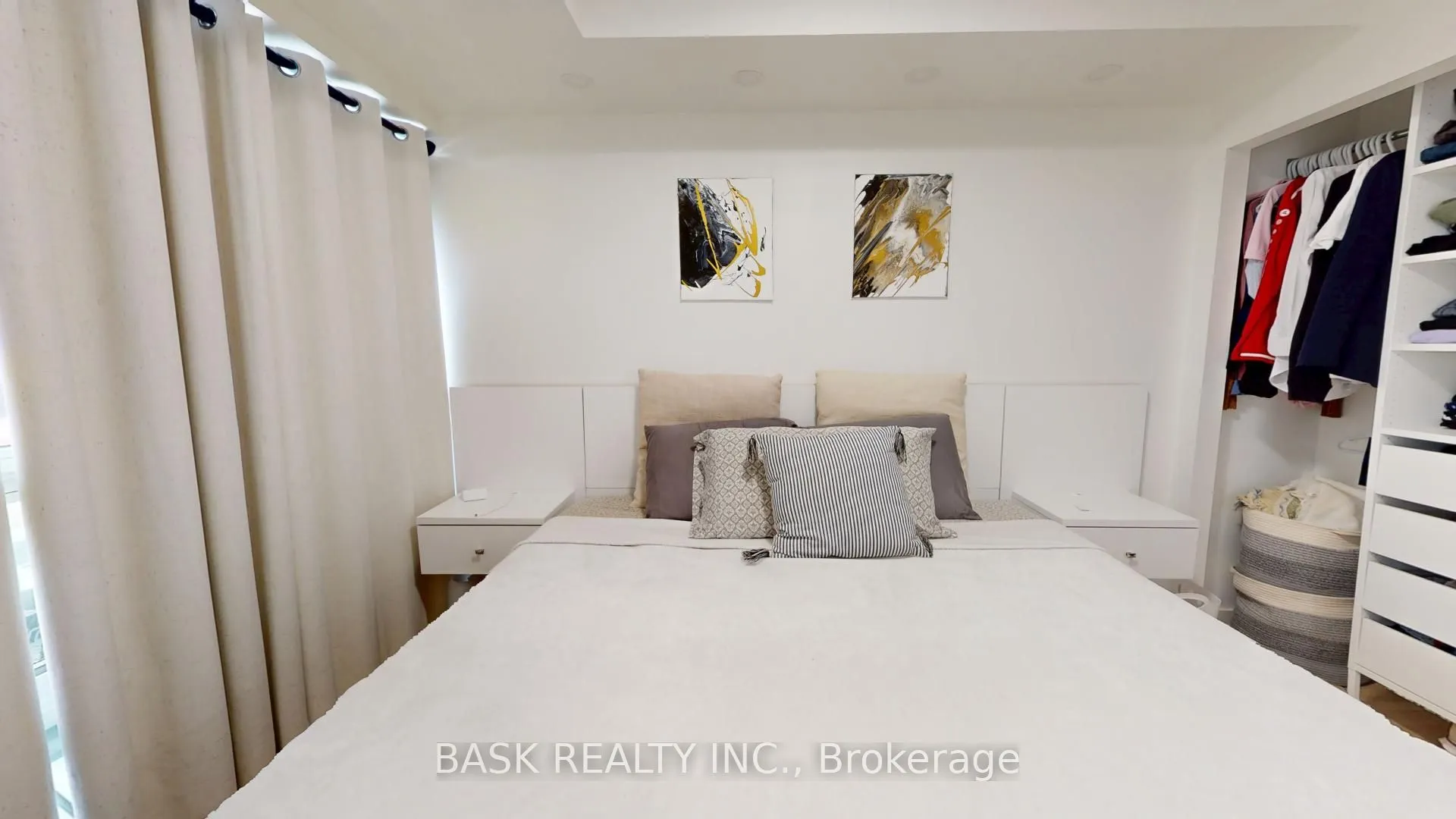 2220 Lake Shore Boulevard W, #406