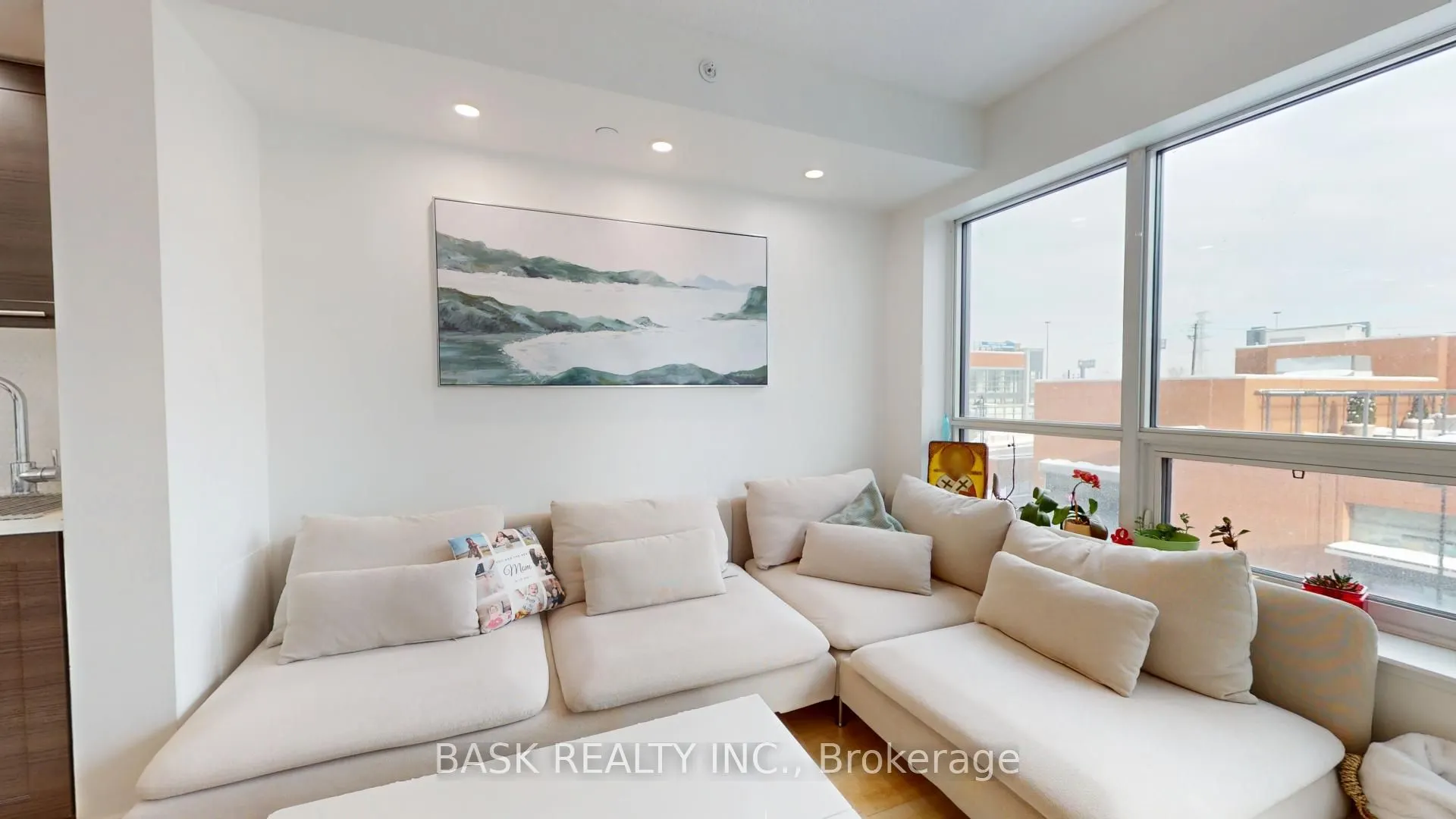 2220 Lake Shore Boulevard W, #406