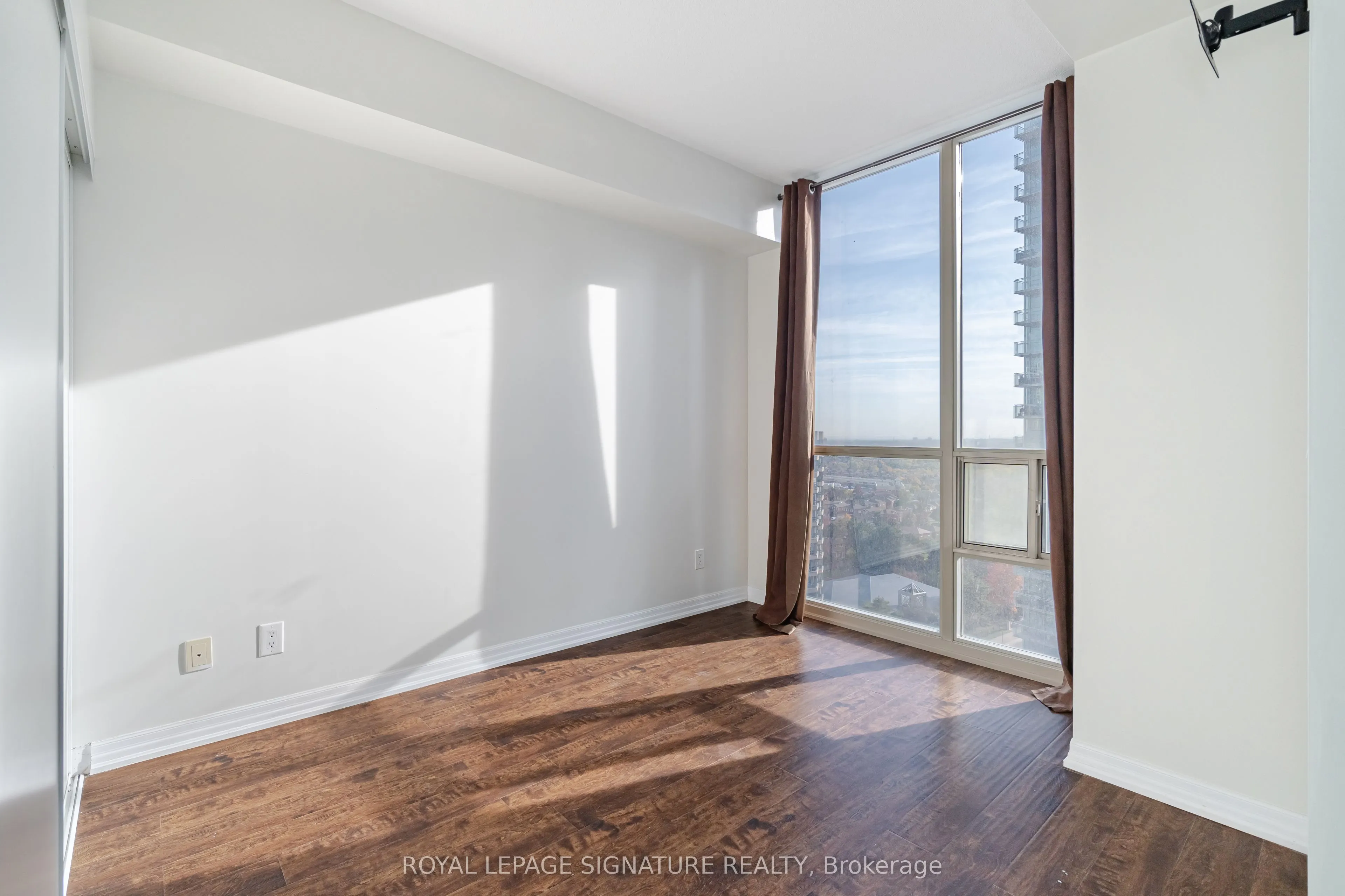 223 Webb Drive, #1509