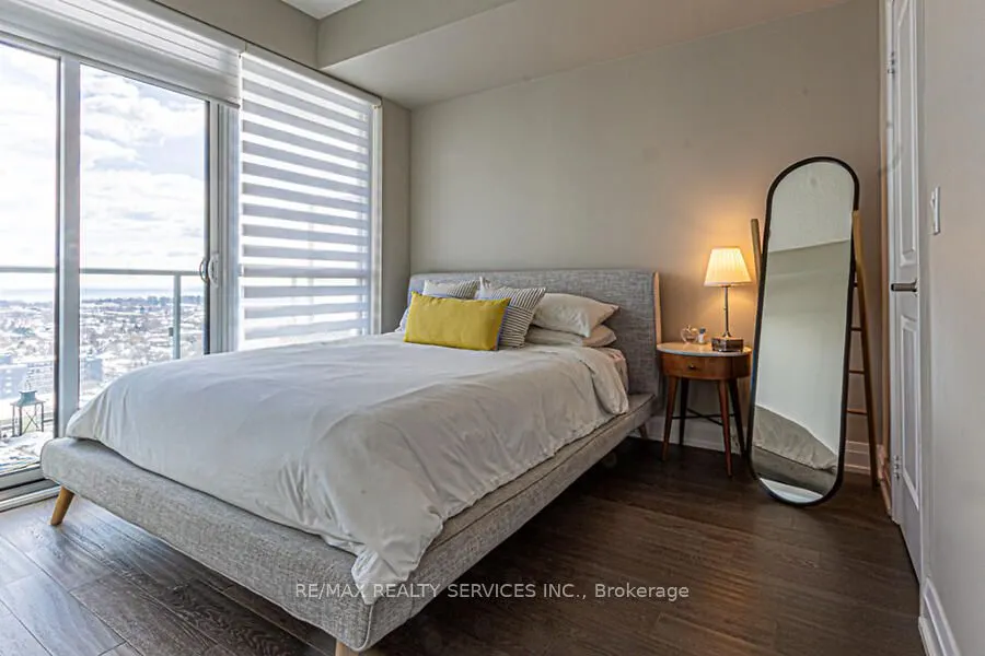65 Speers Road, #1507