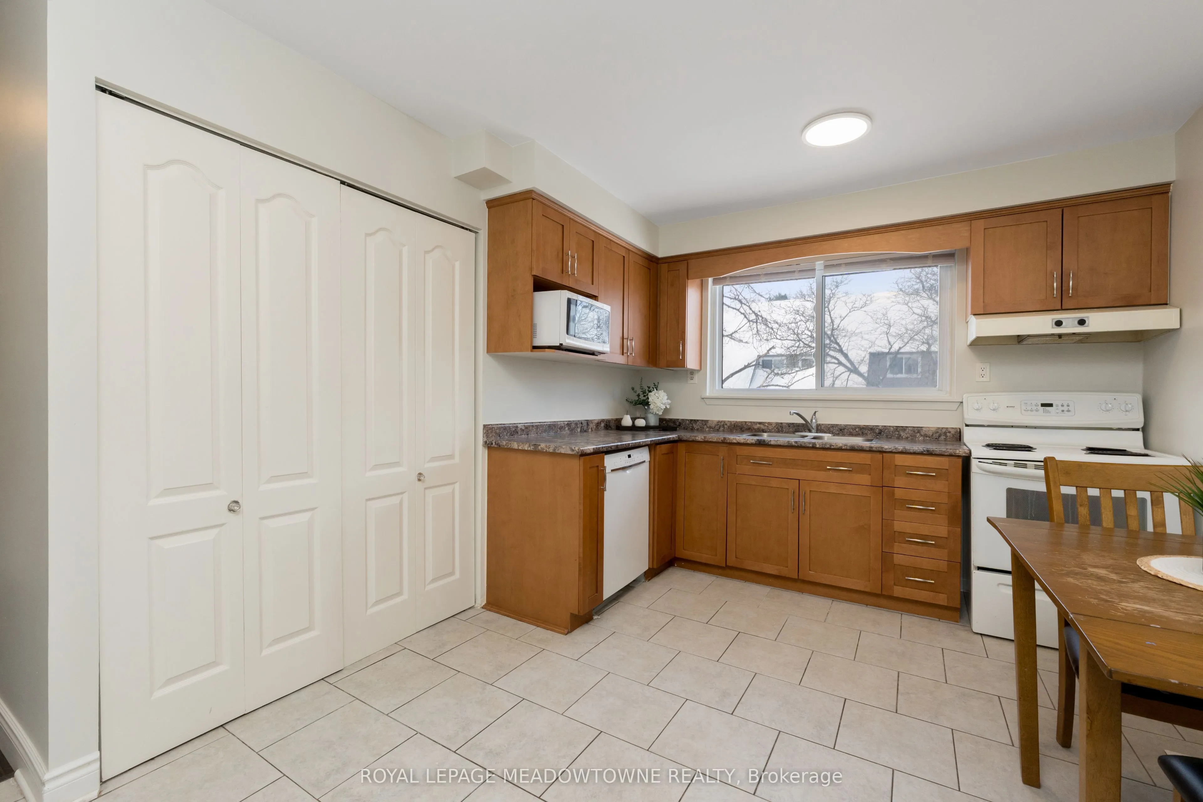46 Tara Park Crescent, #46