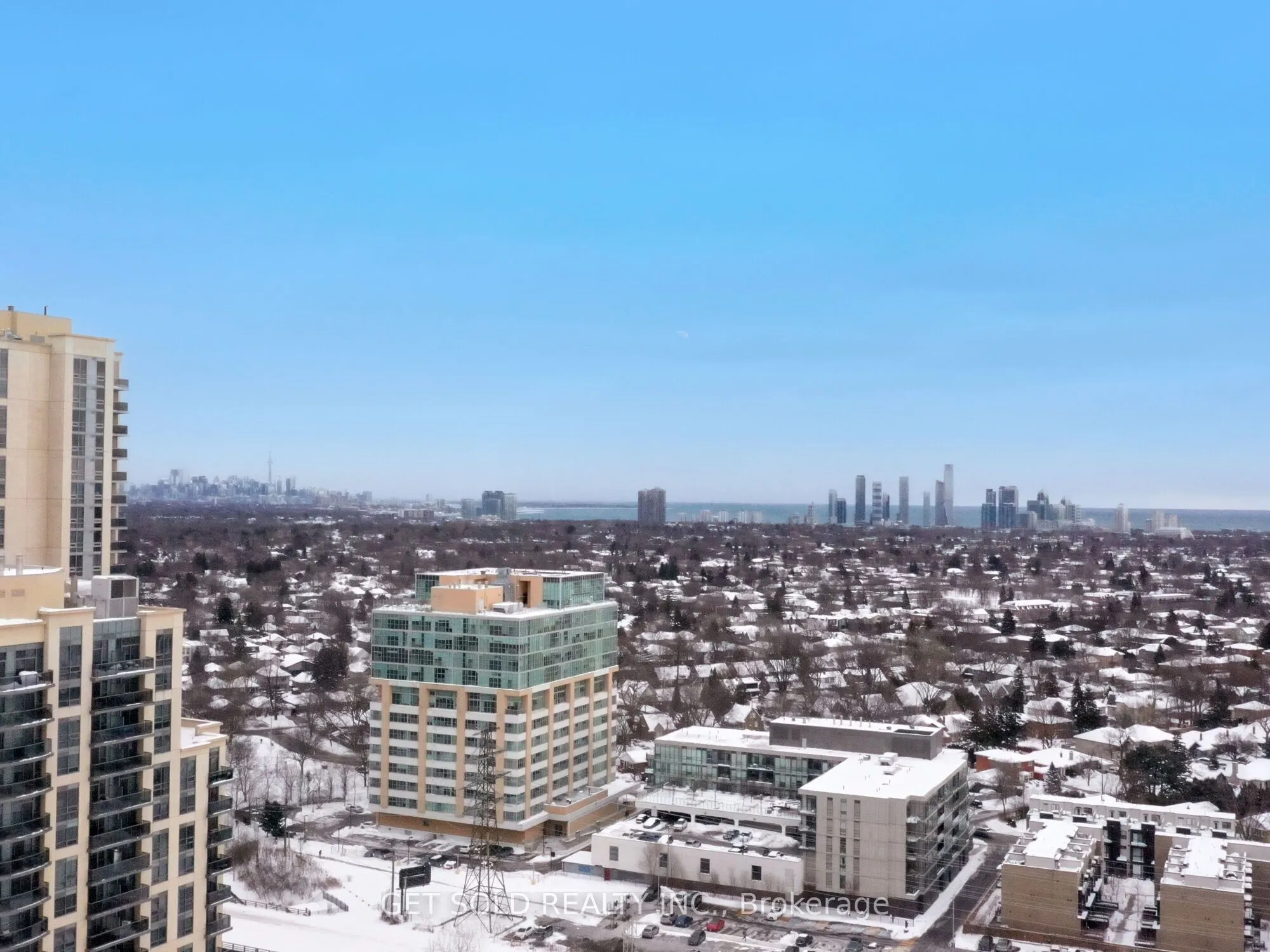 5 Michael Power Place, #906