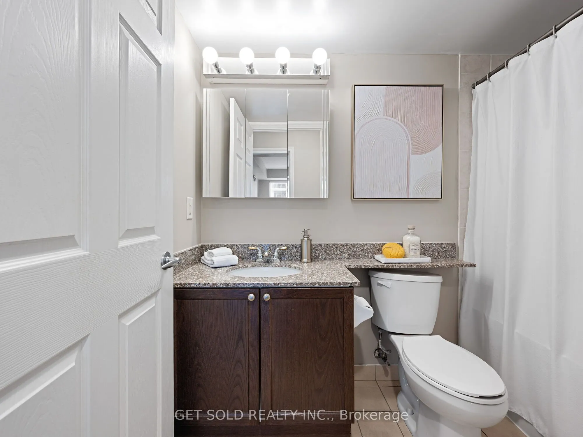 5 Michael Power Place, #906
