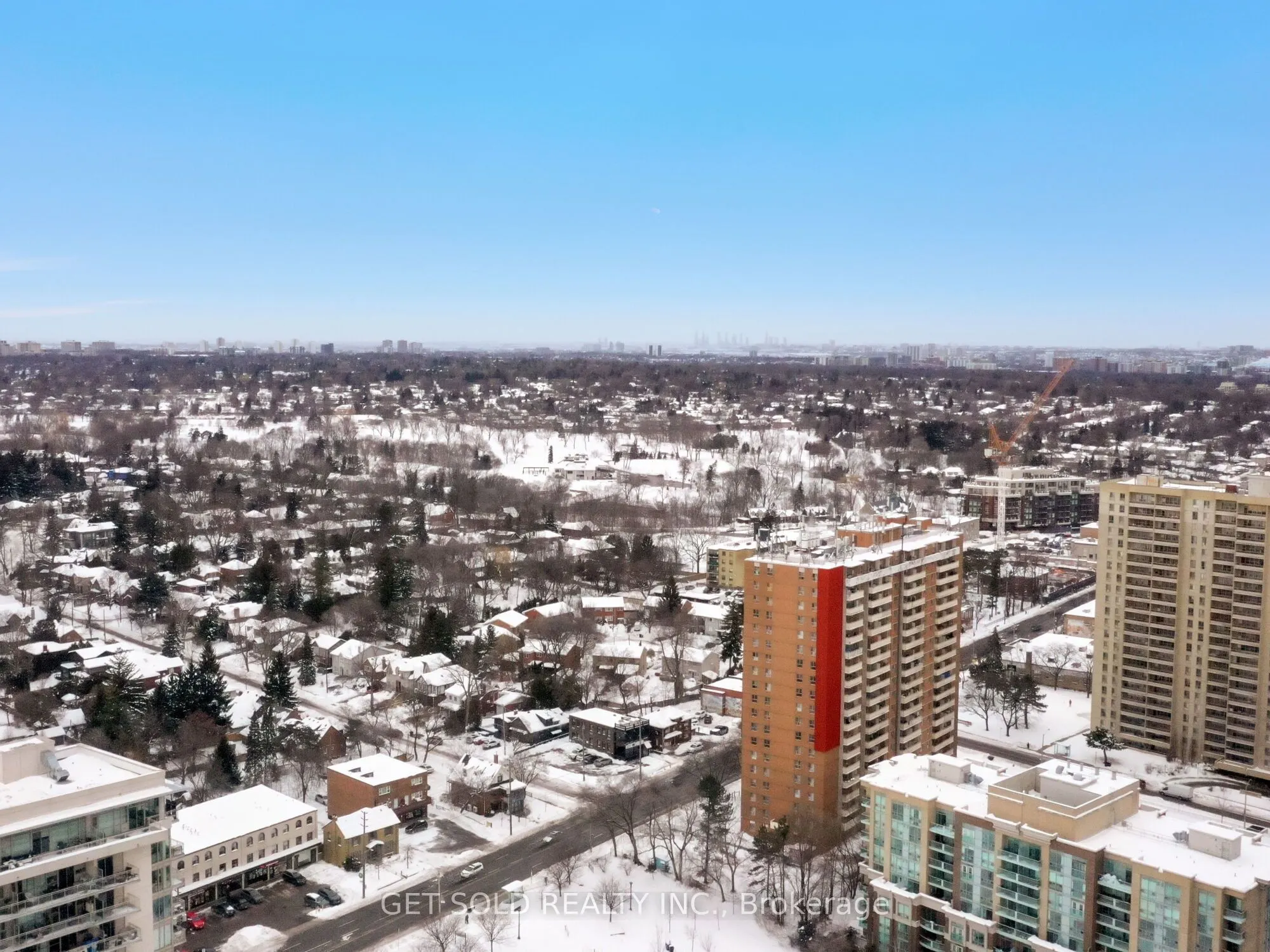 5 Michael Power Place, #906