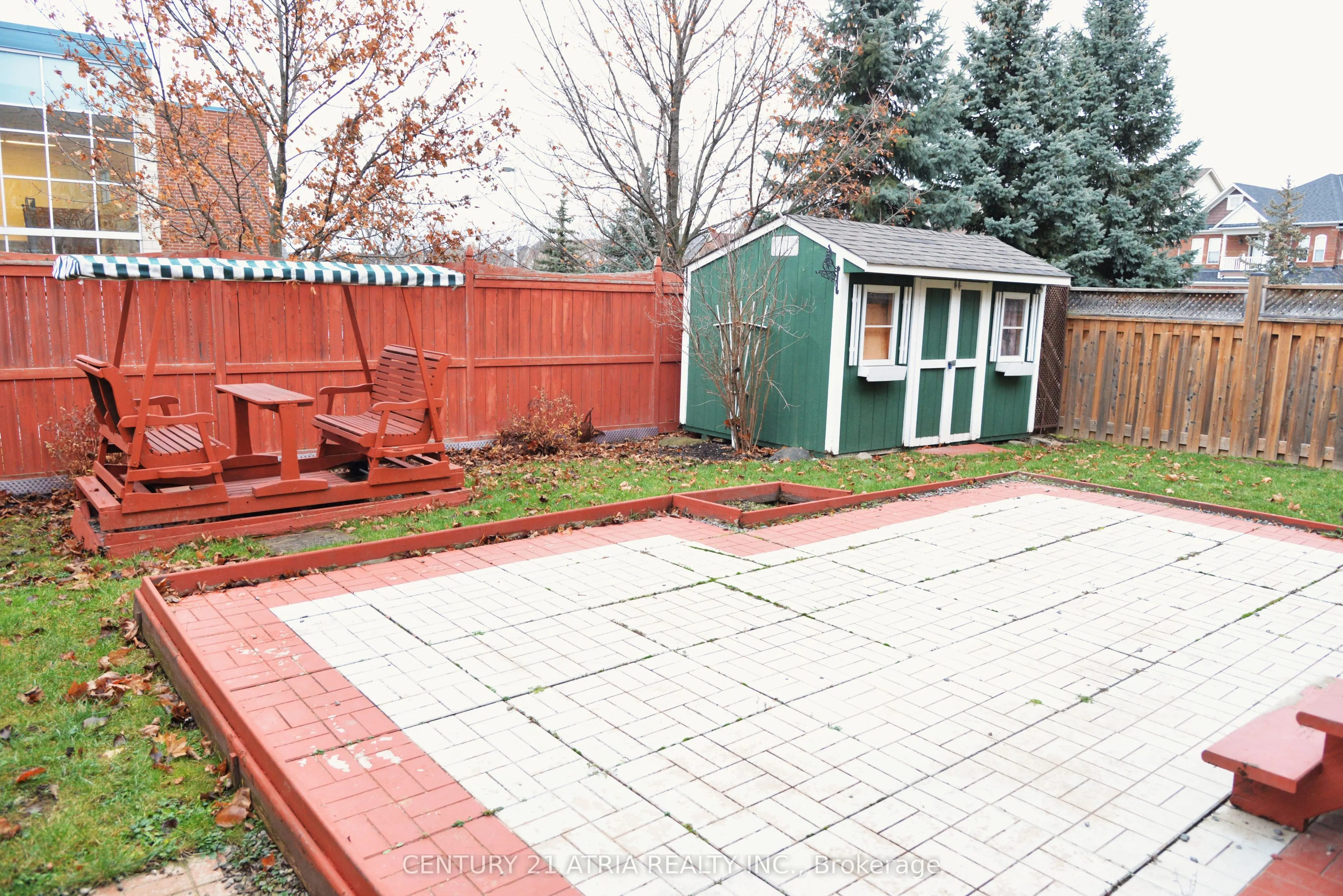 1093 Lamplight Way
