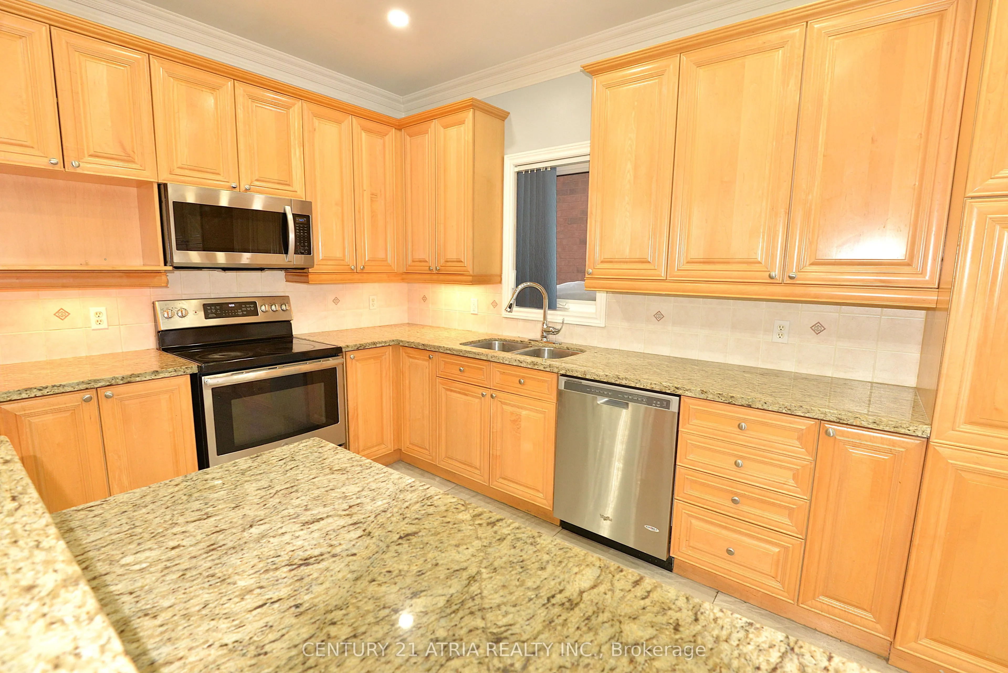 1093 Lamplight Way