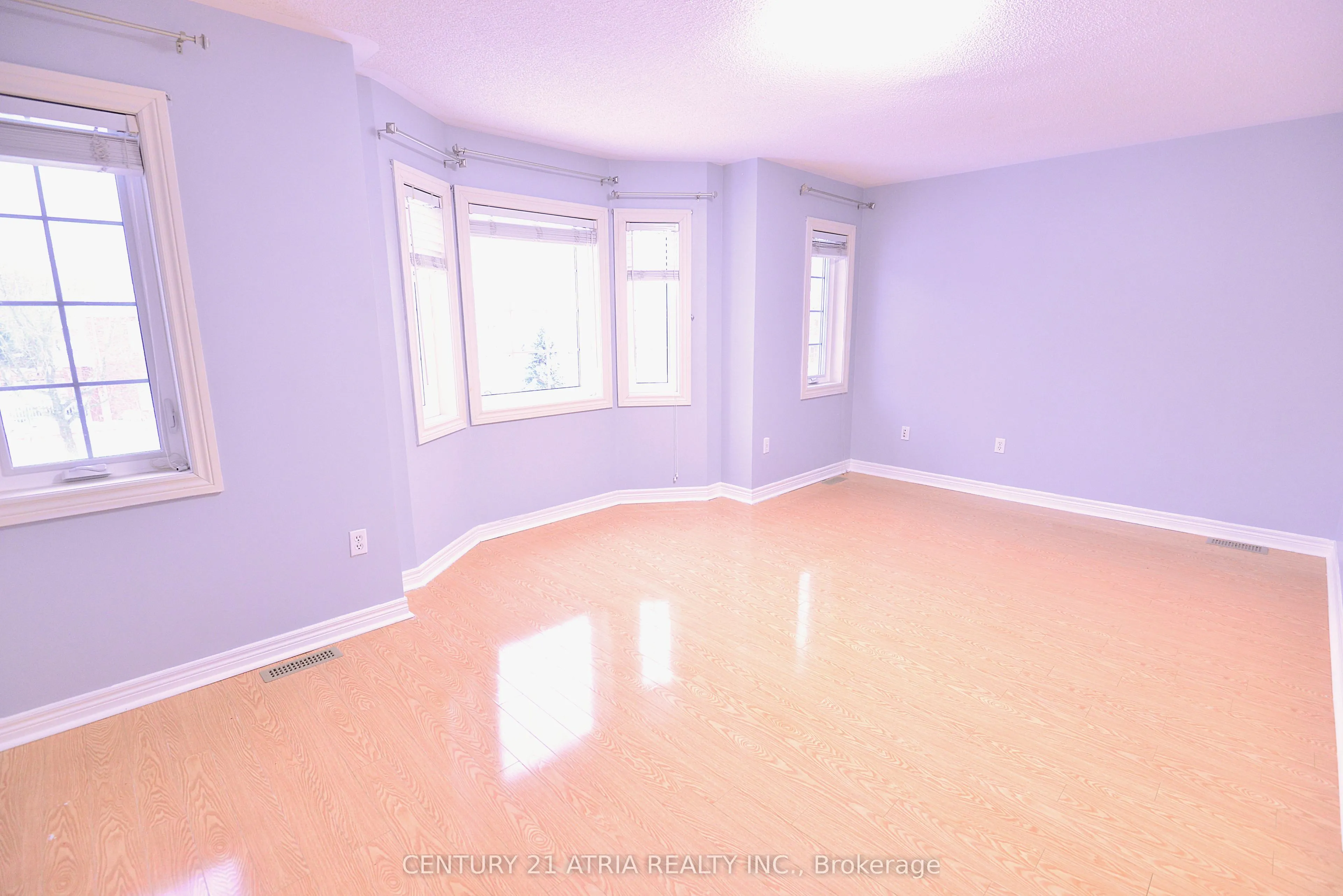 1093 Lamplight Way