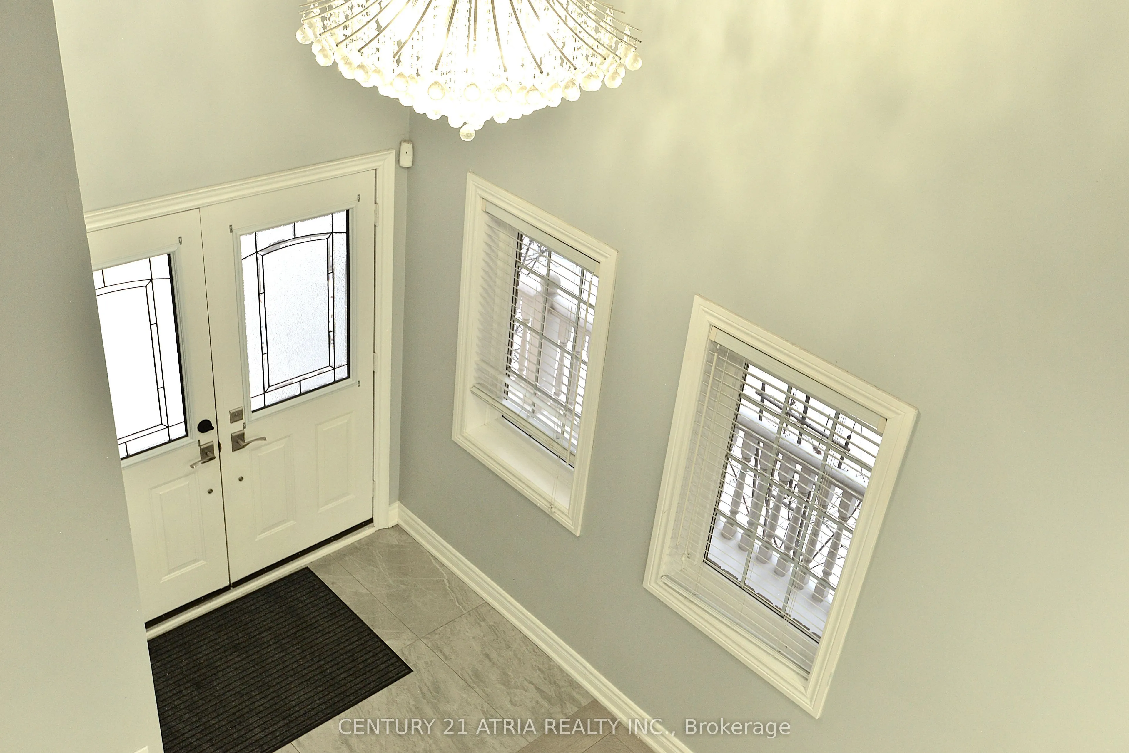 1093 Lamplight Way