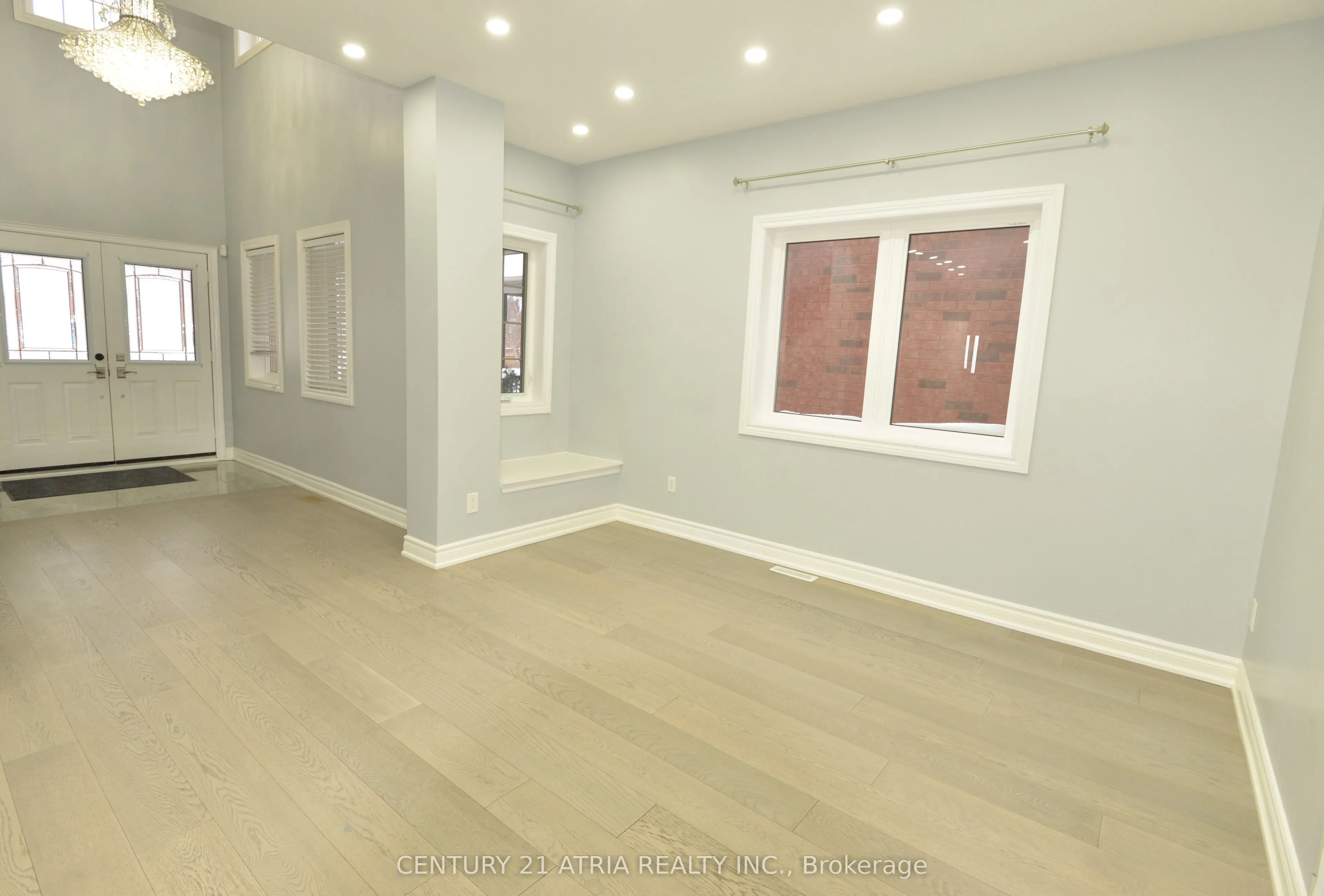 1093 Lamplight Way