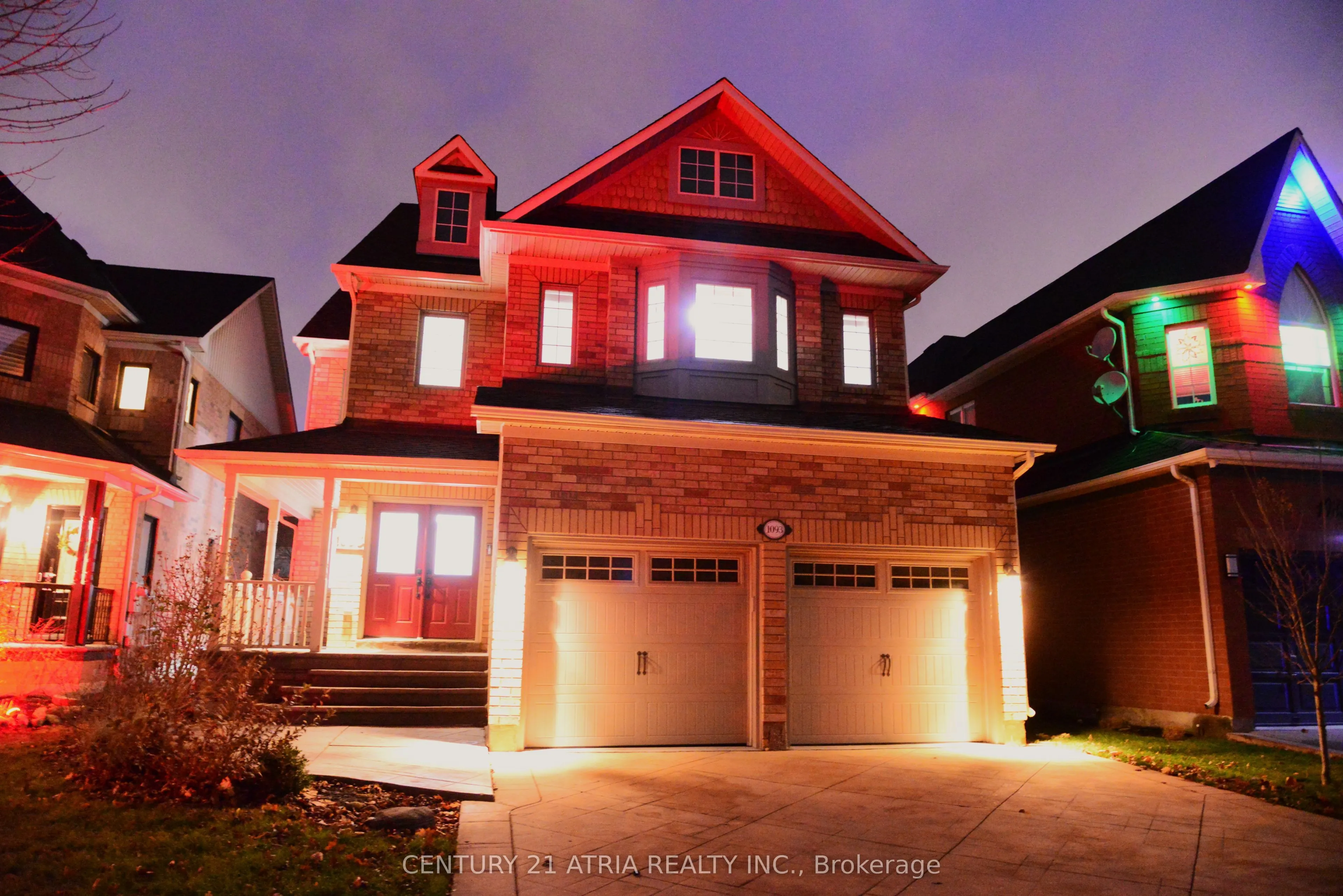 1093 Lamplight Way