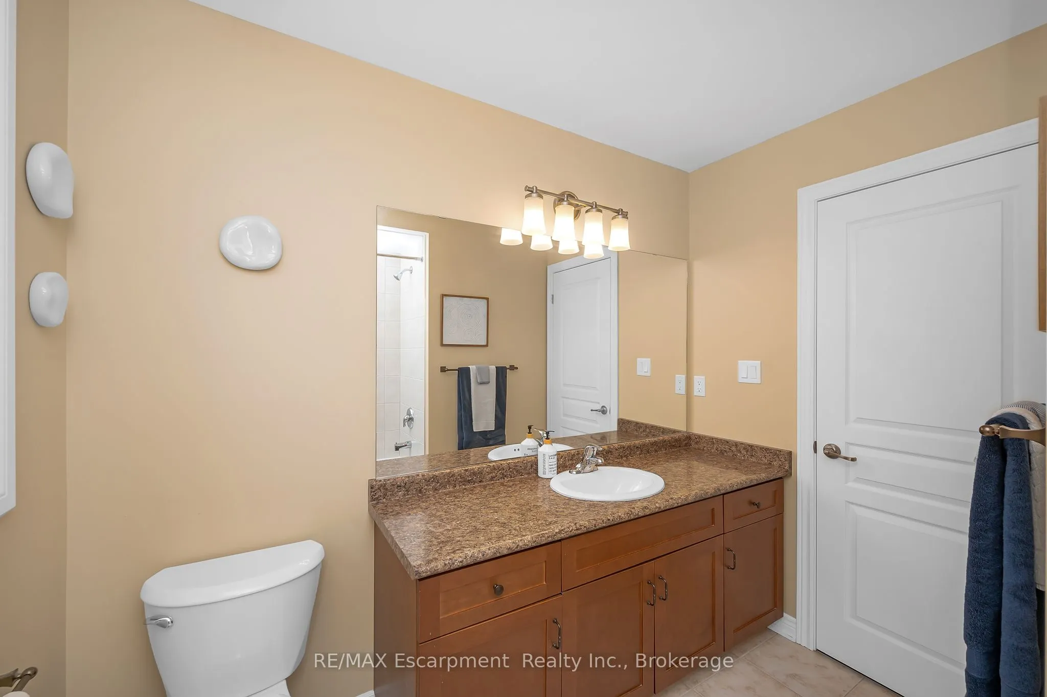 2360 Colonel William Parkway