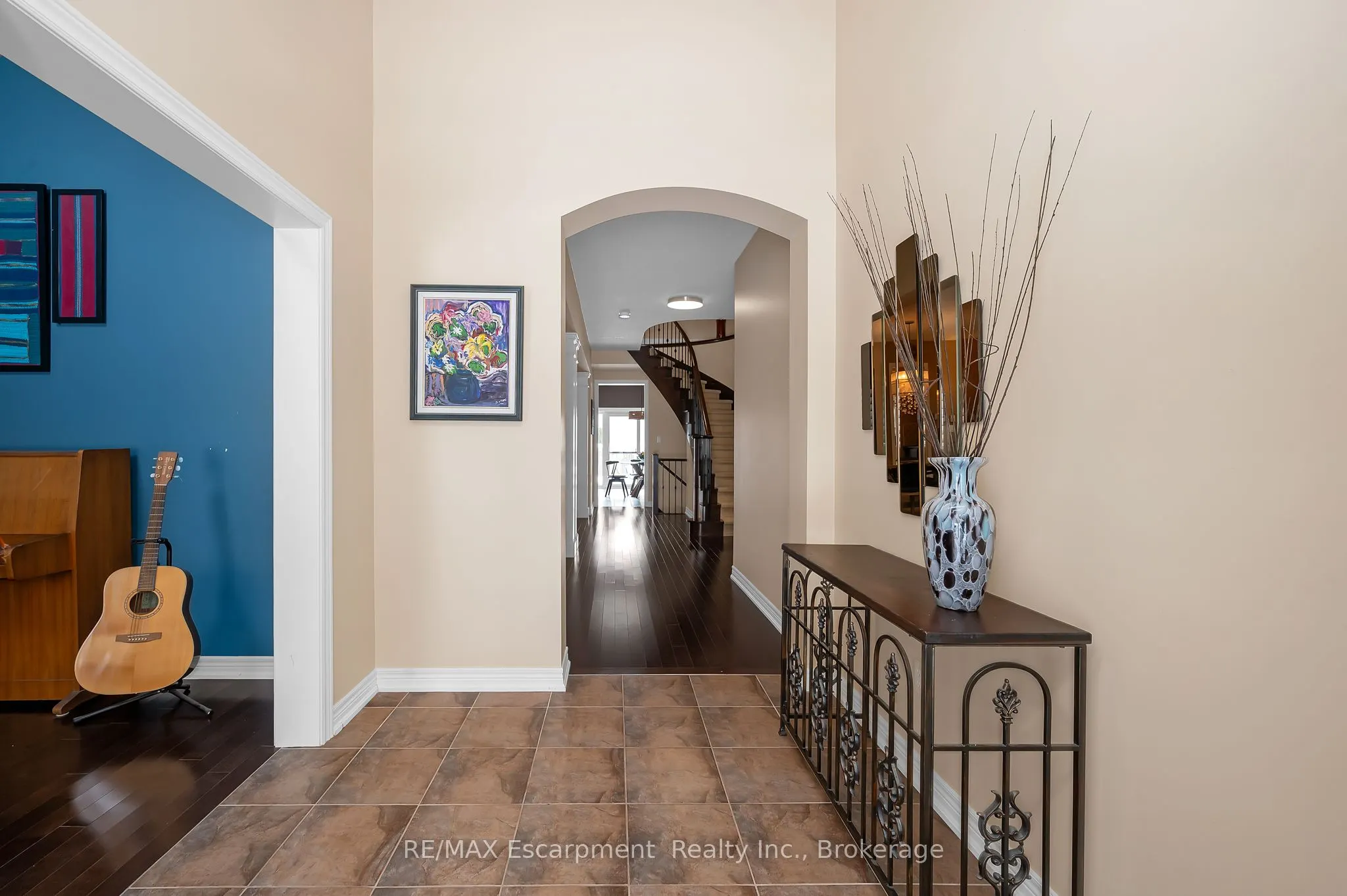 2360 Colonel William Parkway