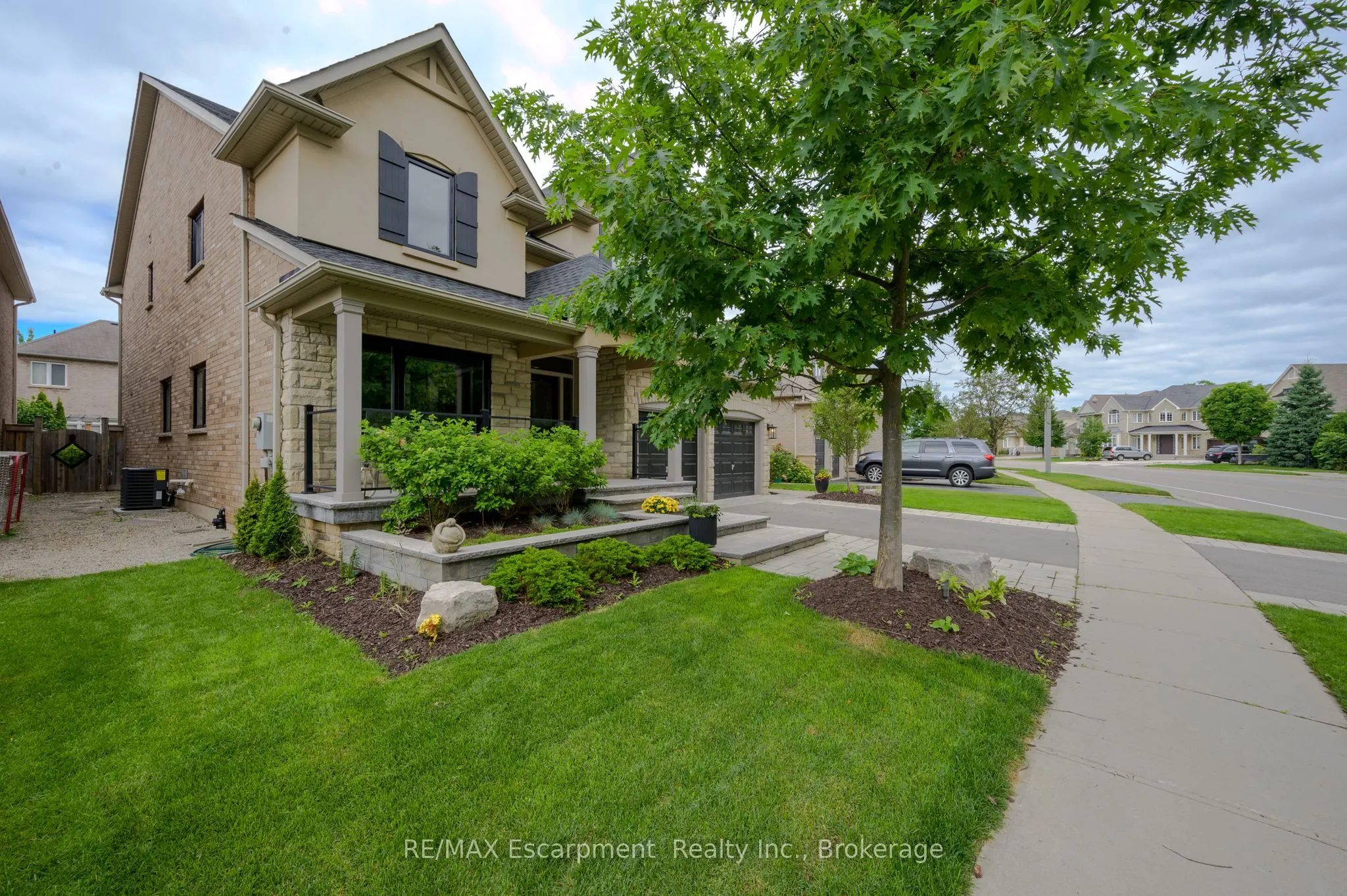 2360 Colonel William Parkway
