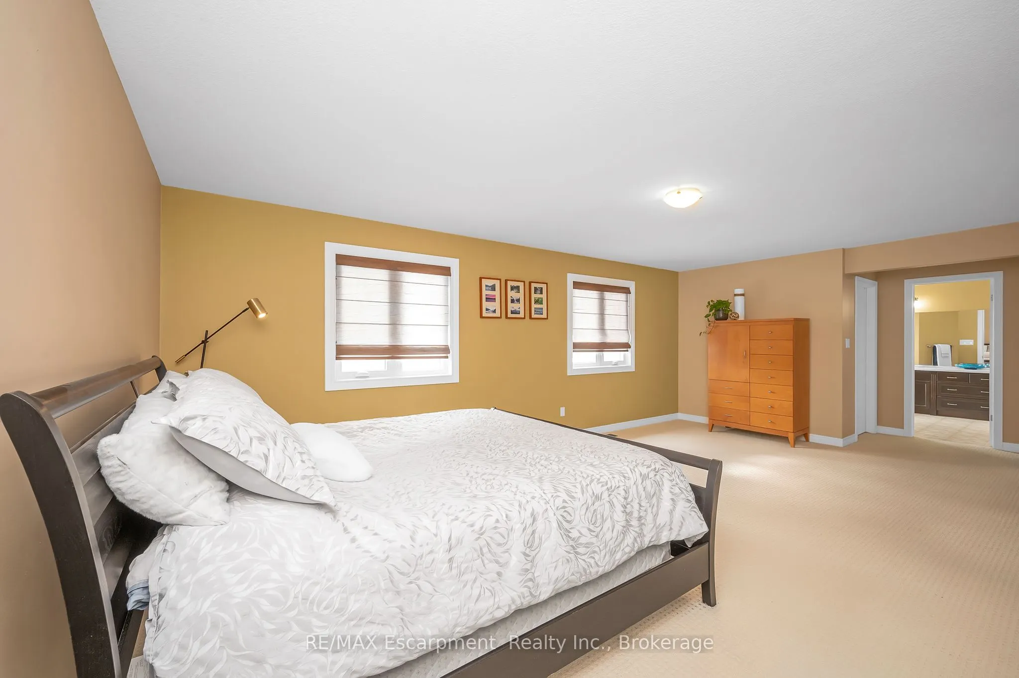 2360 Colonel William Parkway