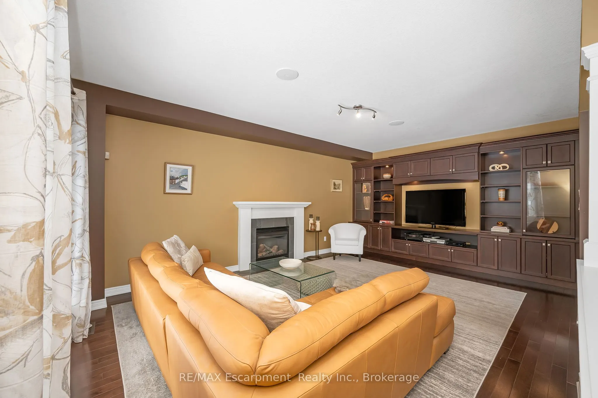 2360 Colonel William Parkway