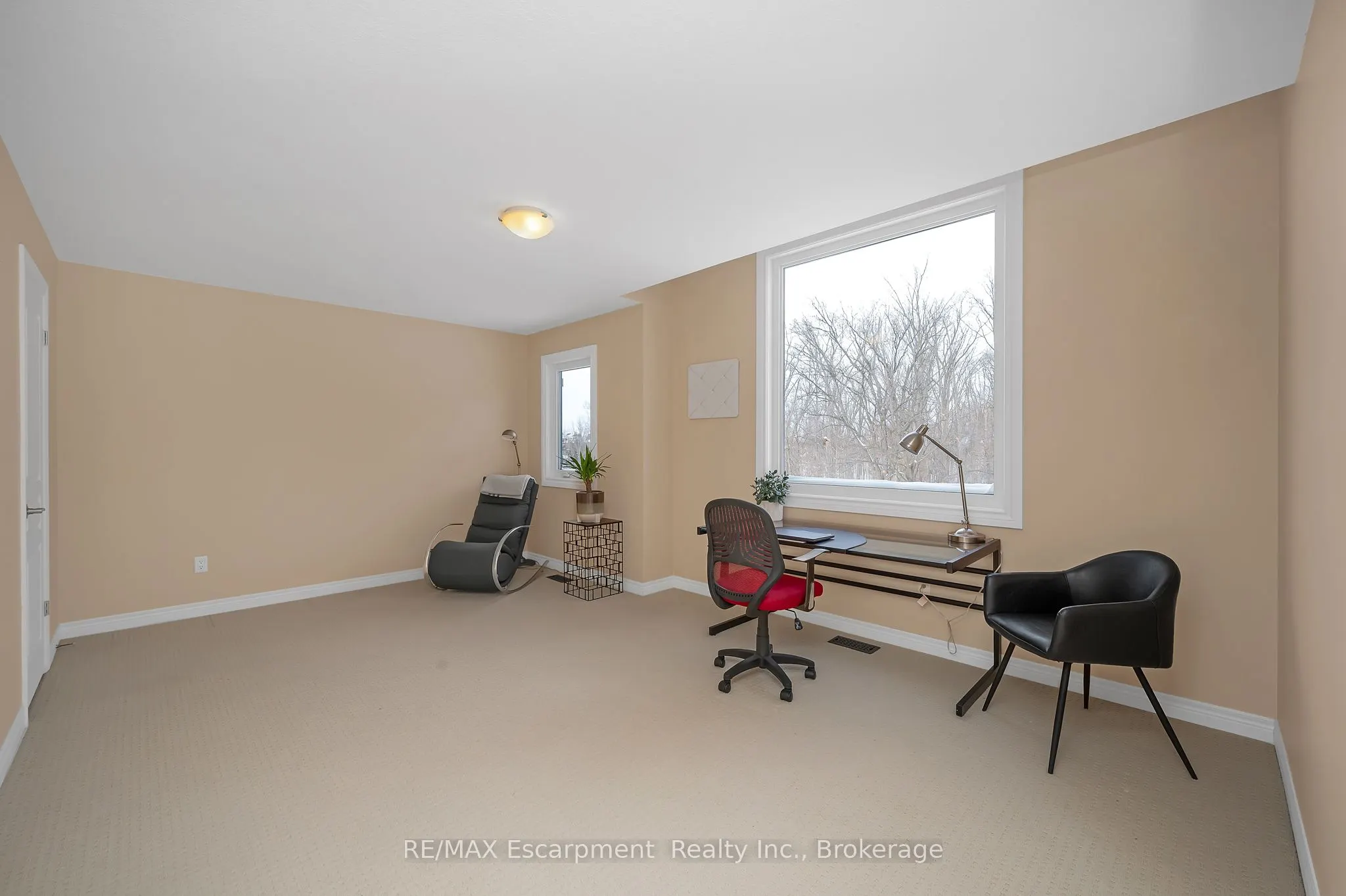 2360 Colonel William Parkway