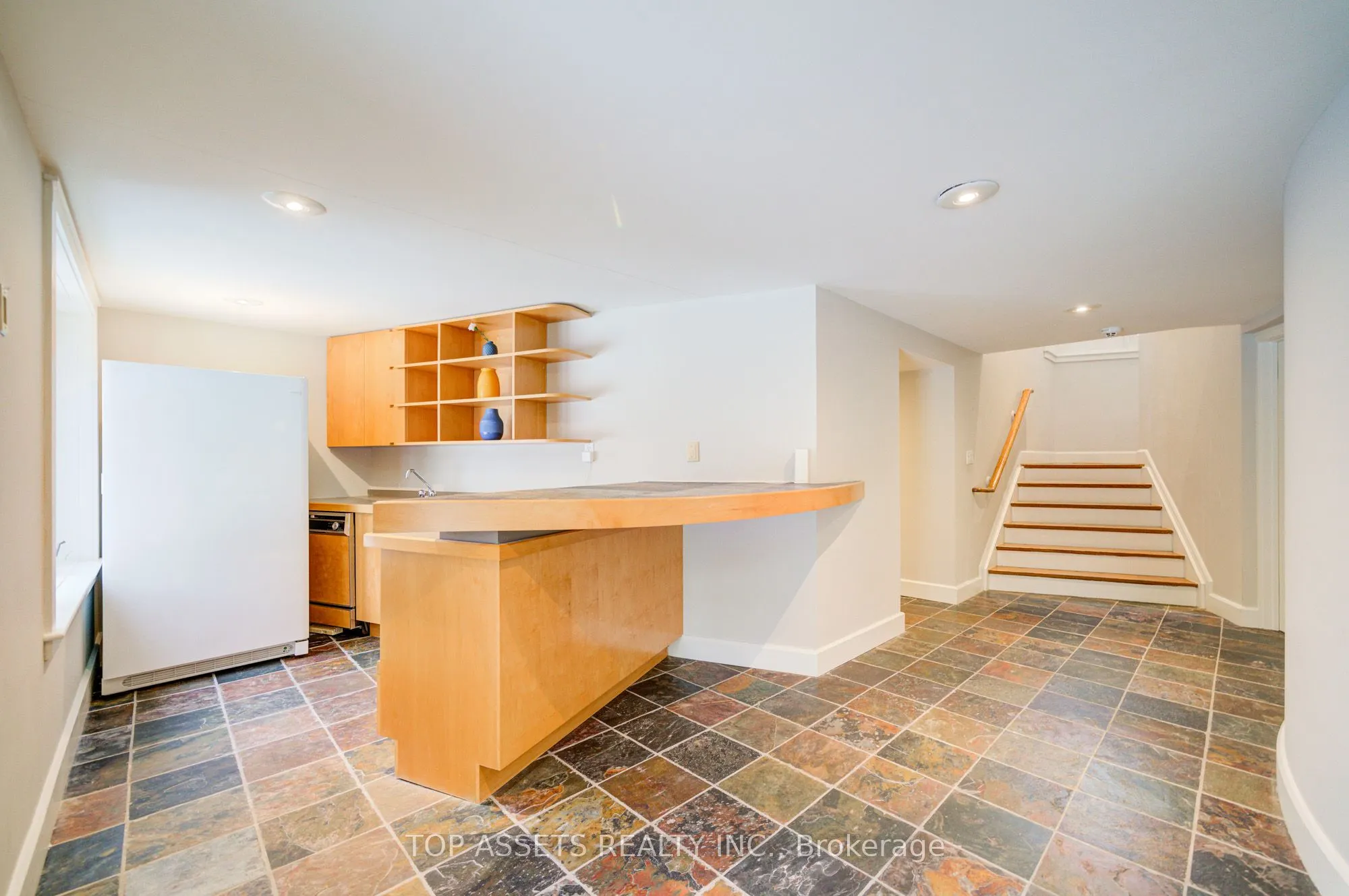 223 Trelawn Avenue