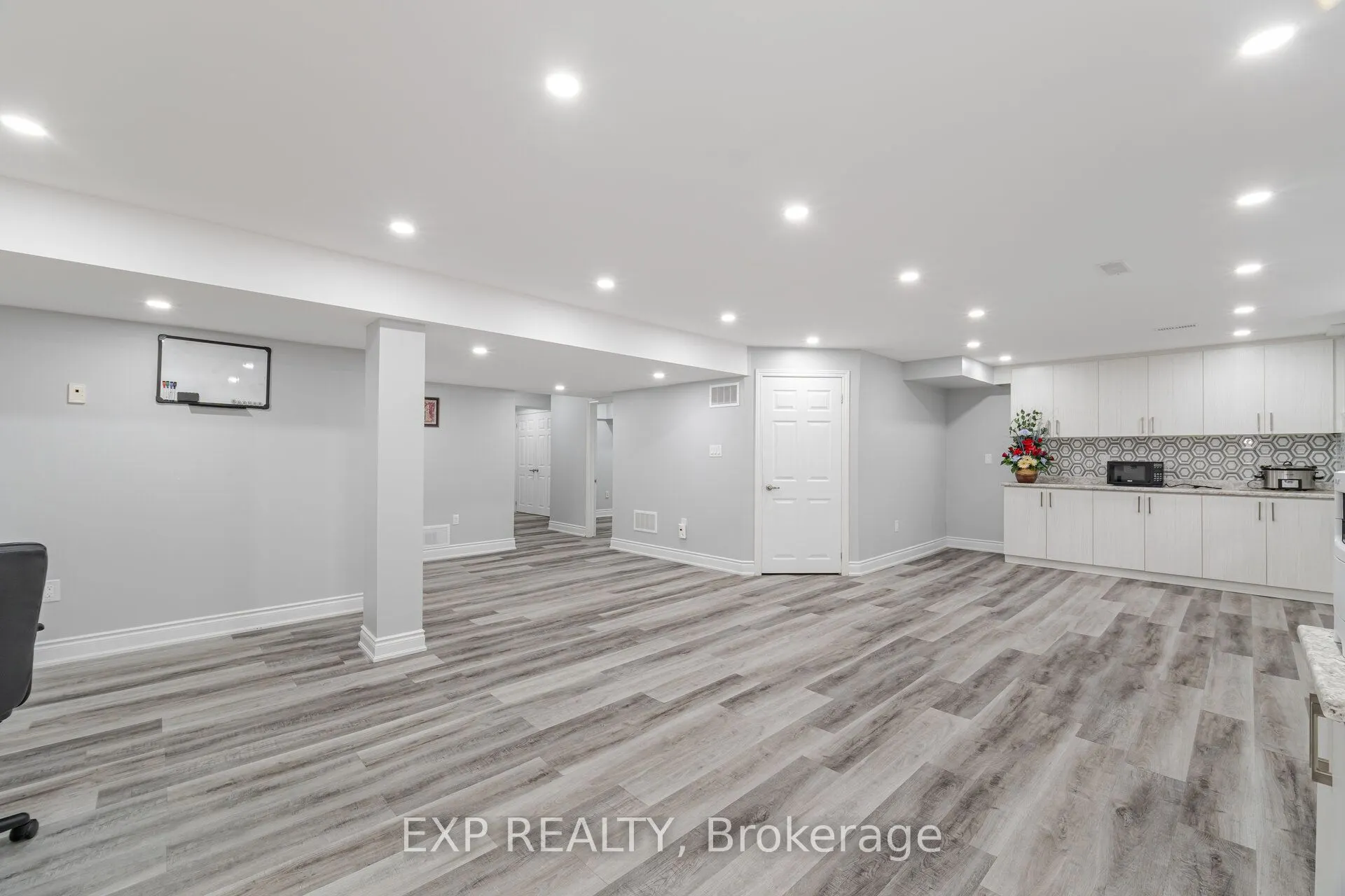 1190 Mceachern Court