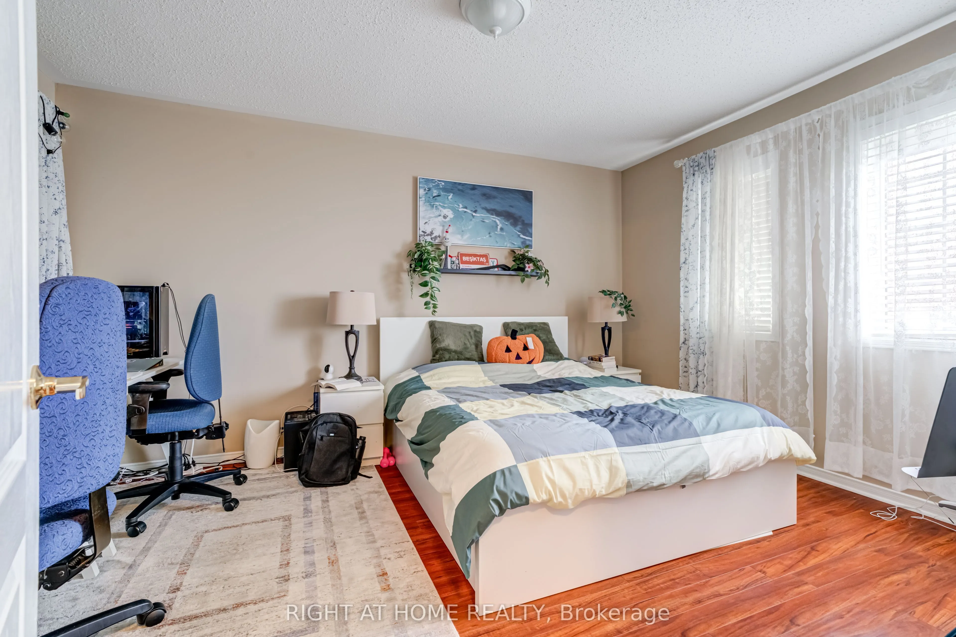 3662 Jorie Crescent