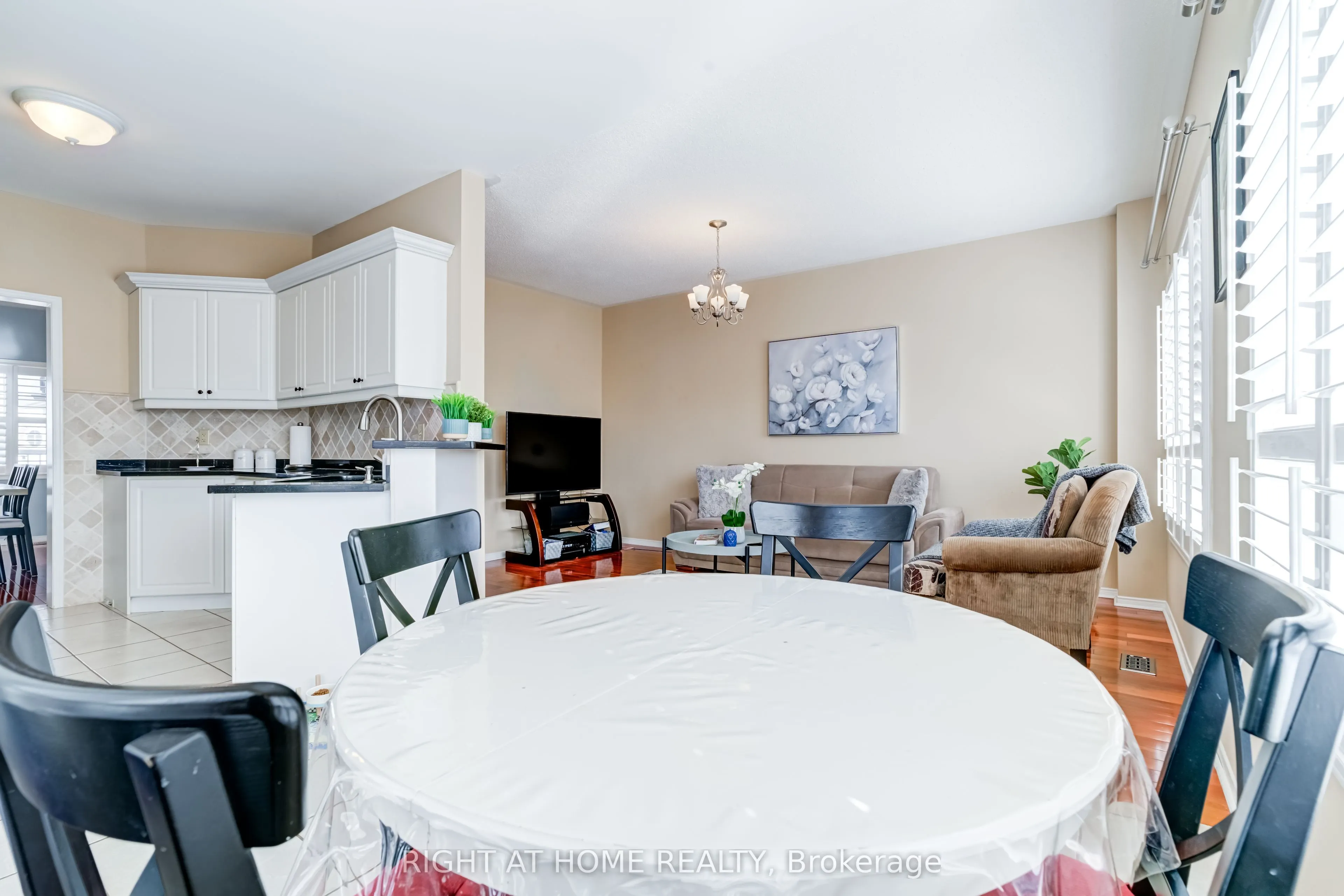 3662 Jorie Crescent