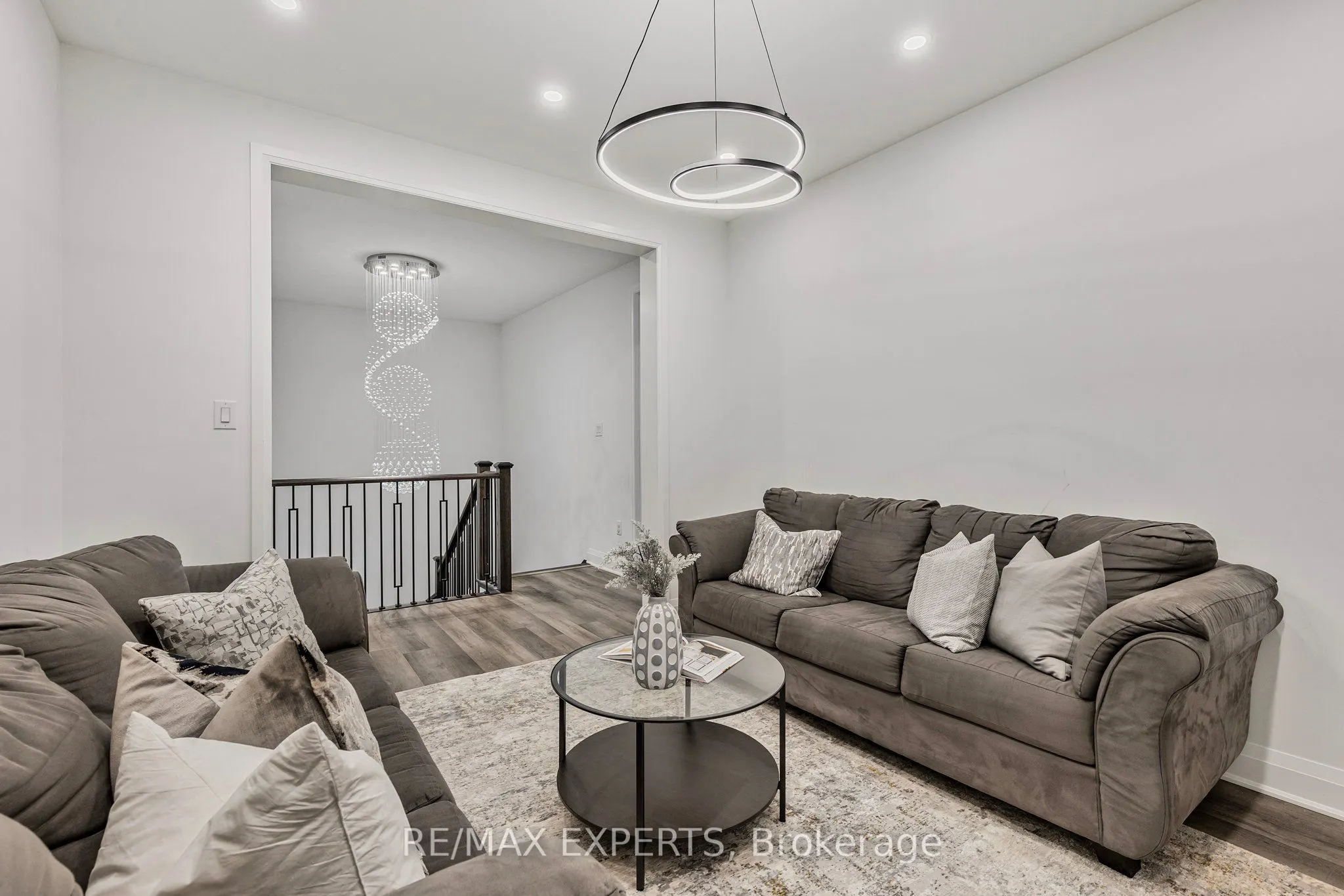 1411 Lobelia Crescent