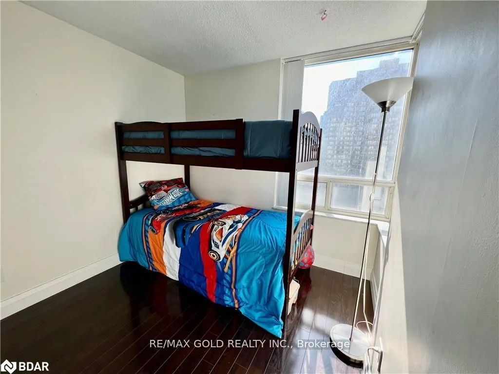 265 Enfield Place #903