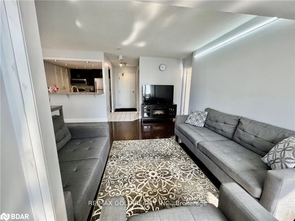 265 Enfield Place #903