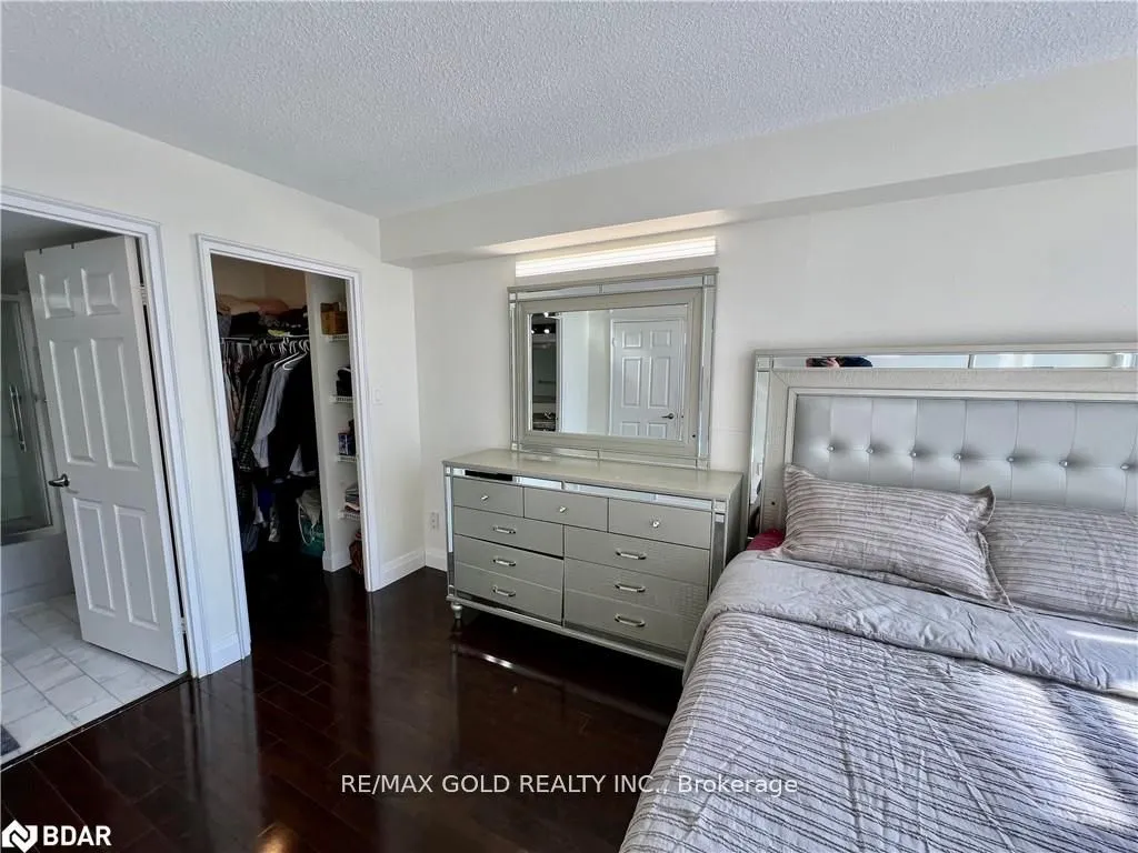 265 Enfield Place #903