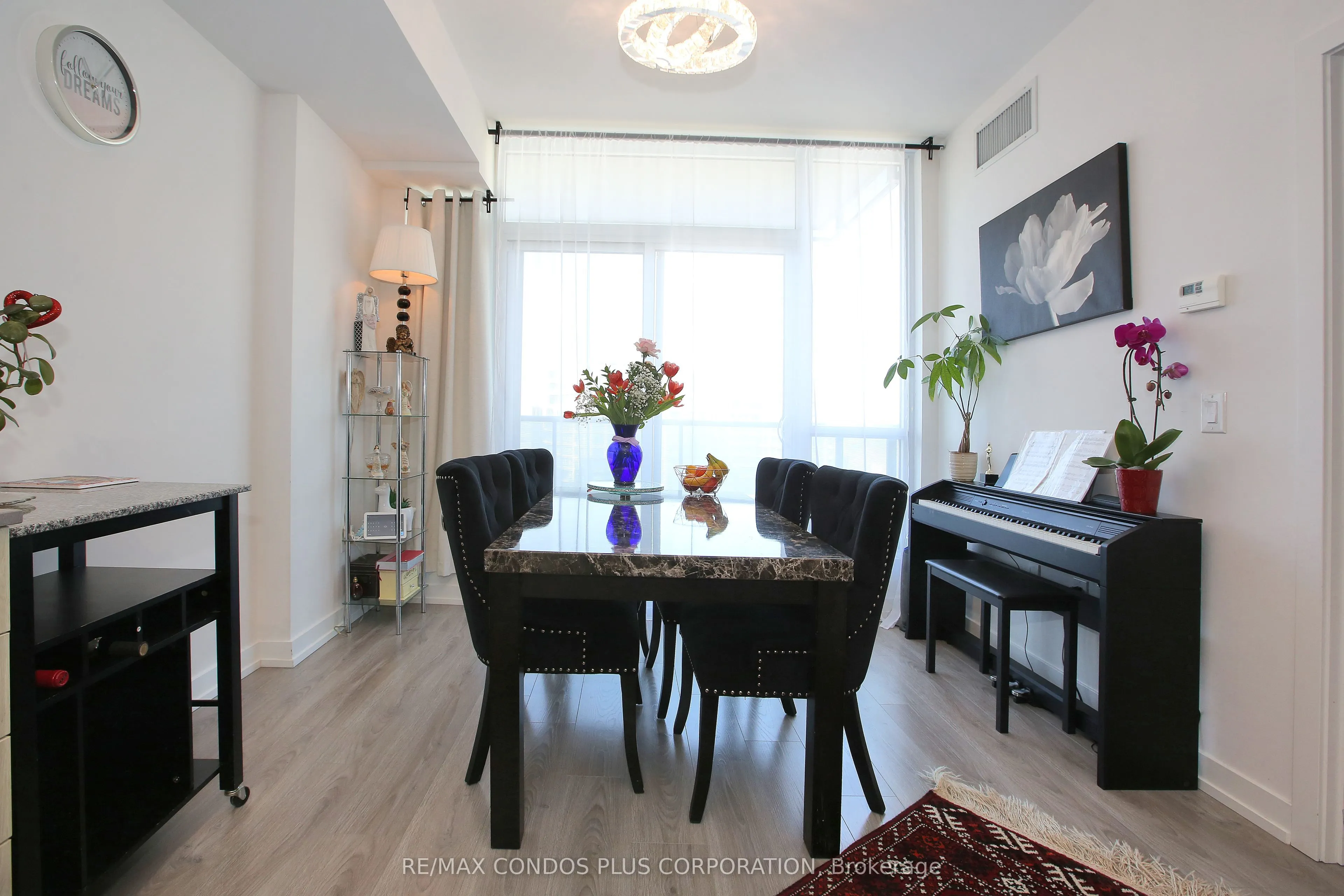 10 De Boers Drive, #1214
