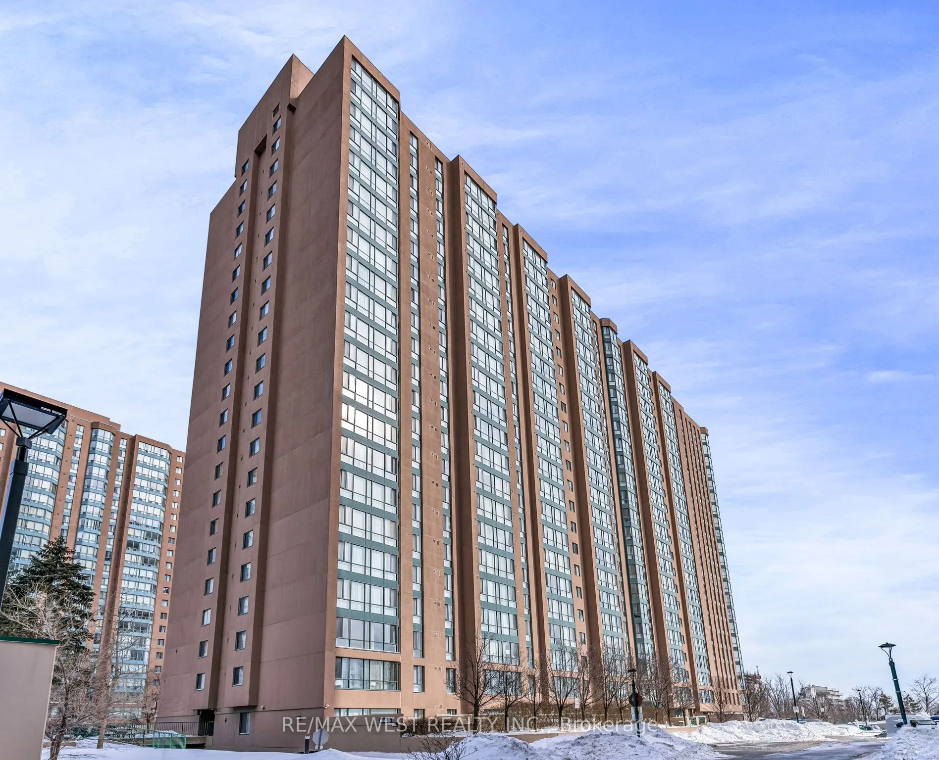 145 Hillcrest Avenue, #1615