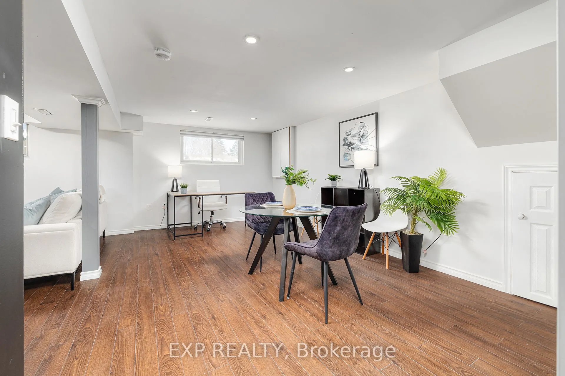 95 Avonmore Crescent