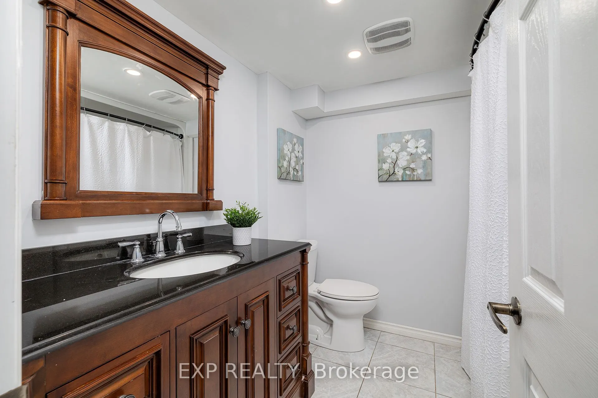 95 Avonmore Crescent