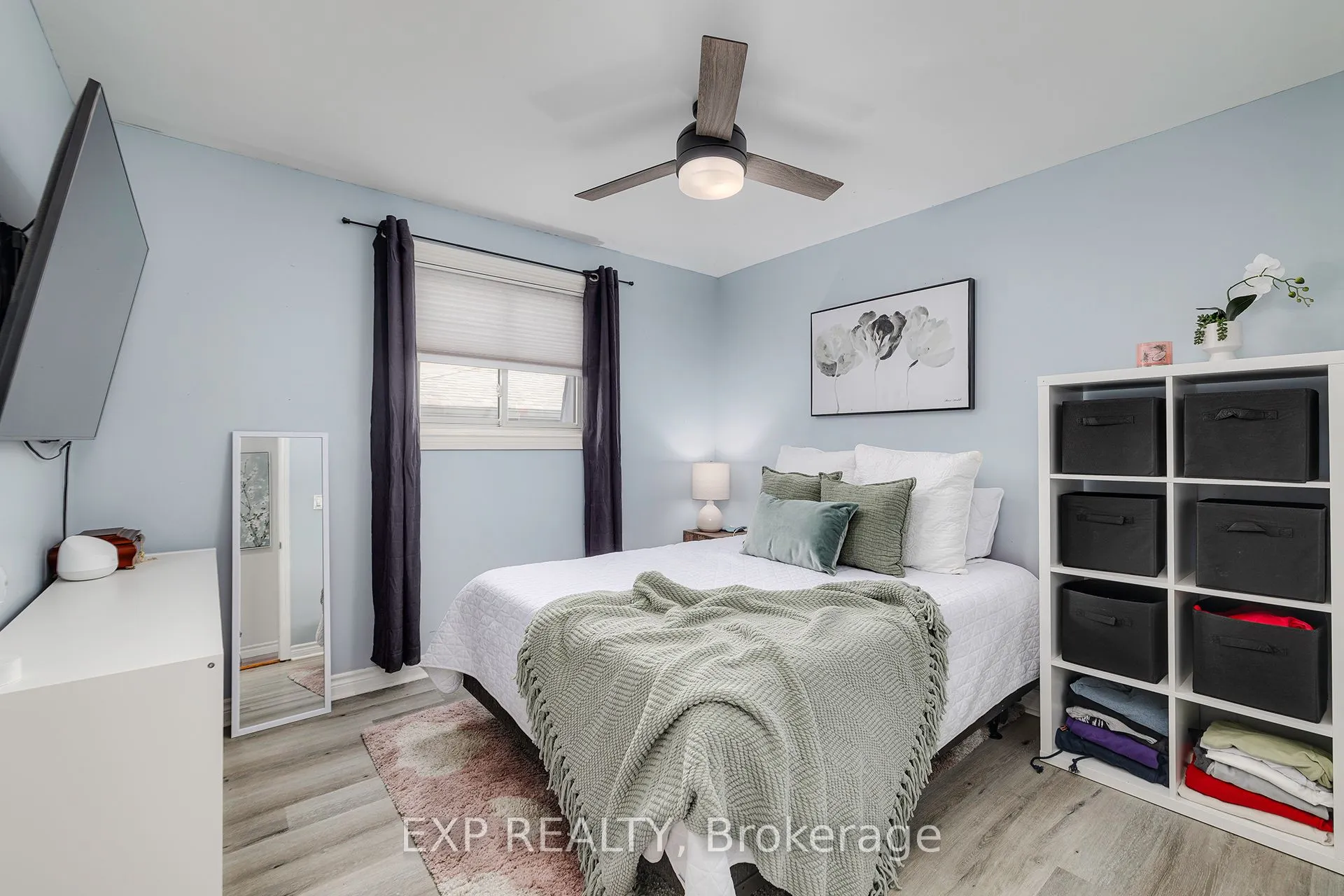 95 Avonmore Crescent