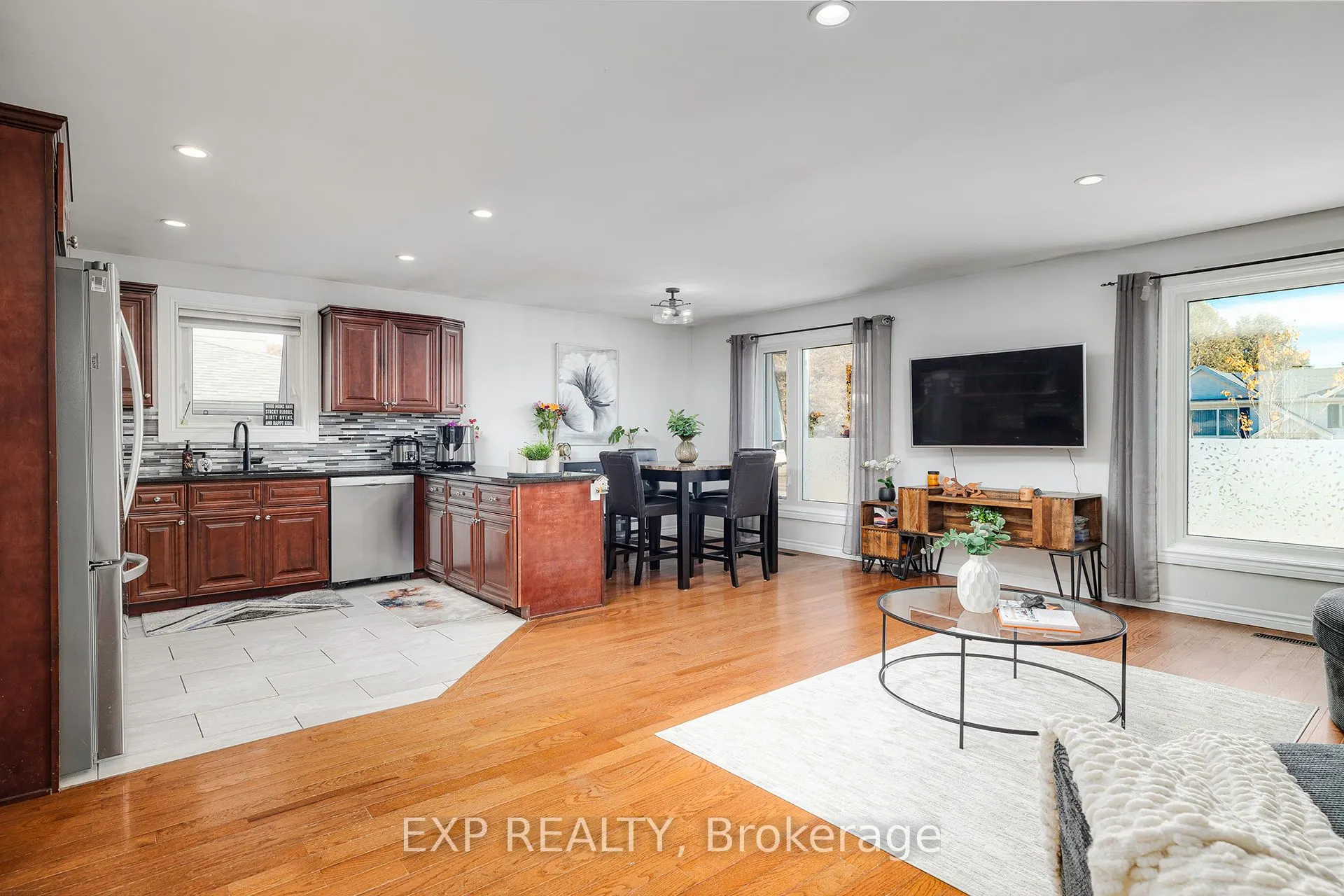 95 Avonmore Crescent