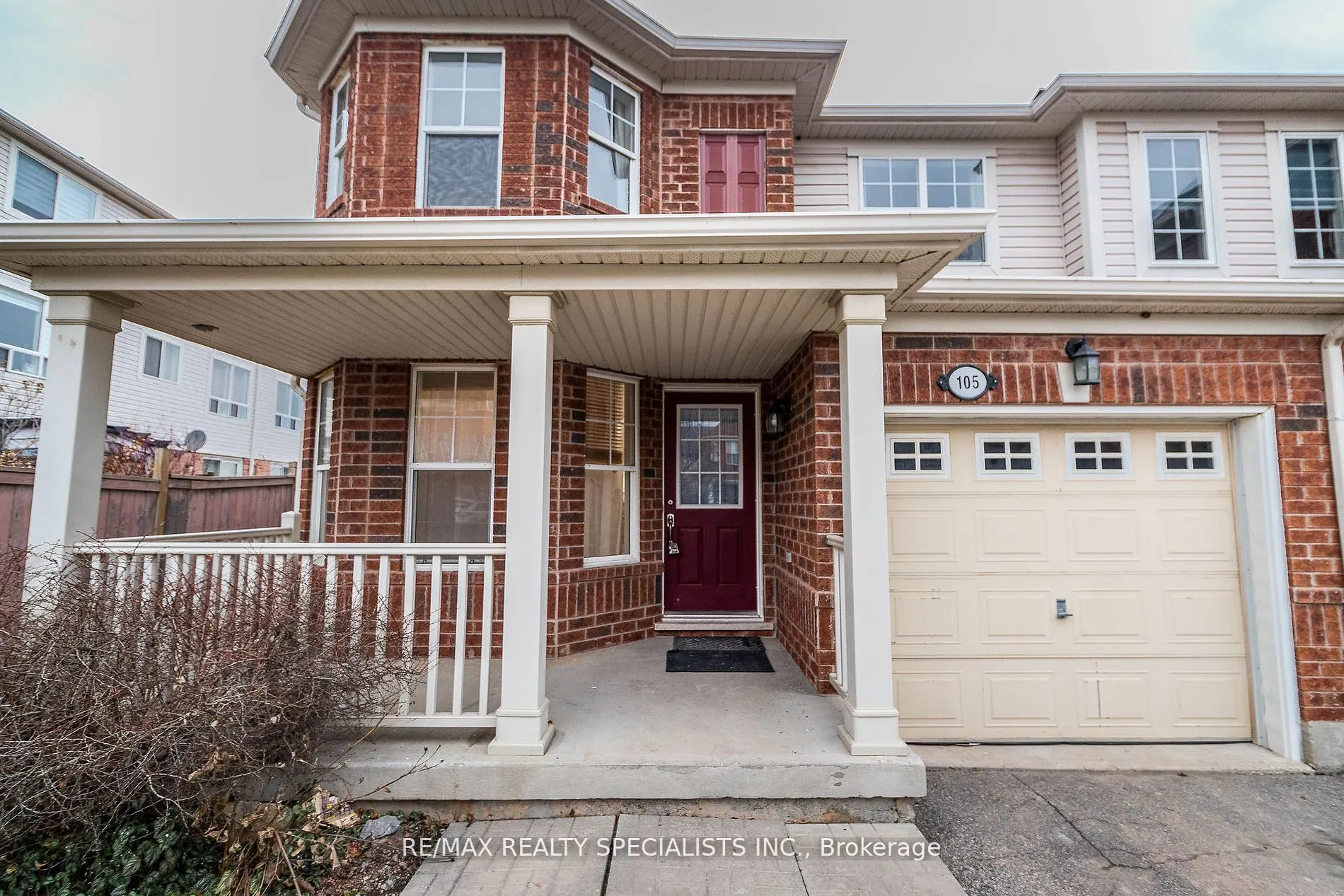 105 DECKER HOLLOW Circle
