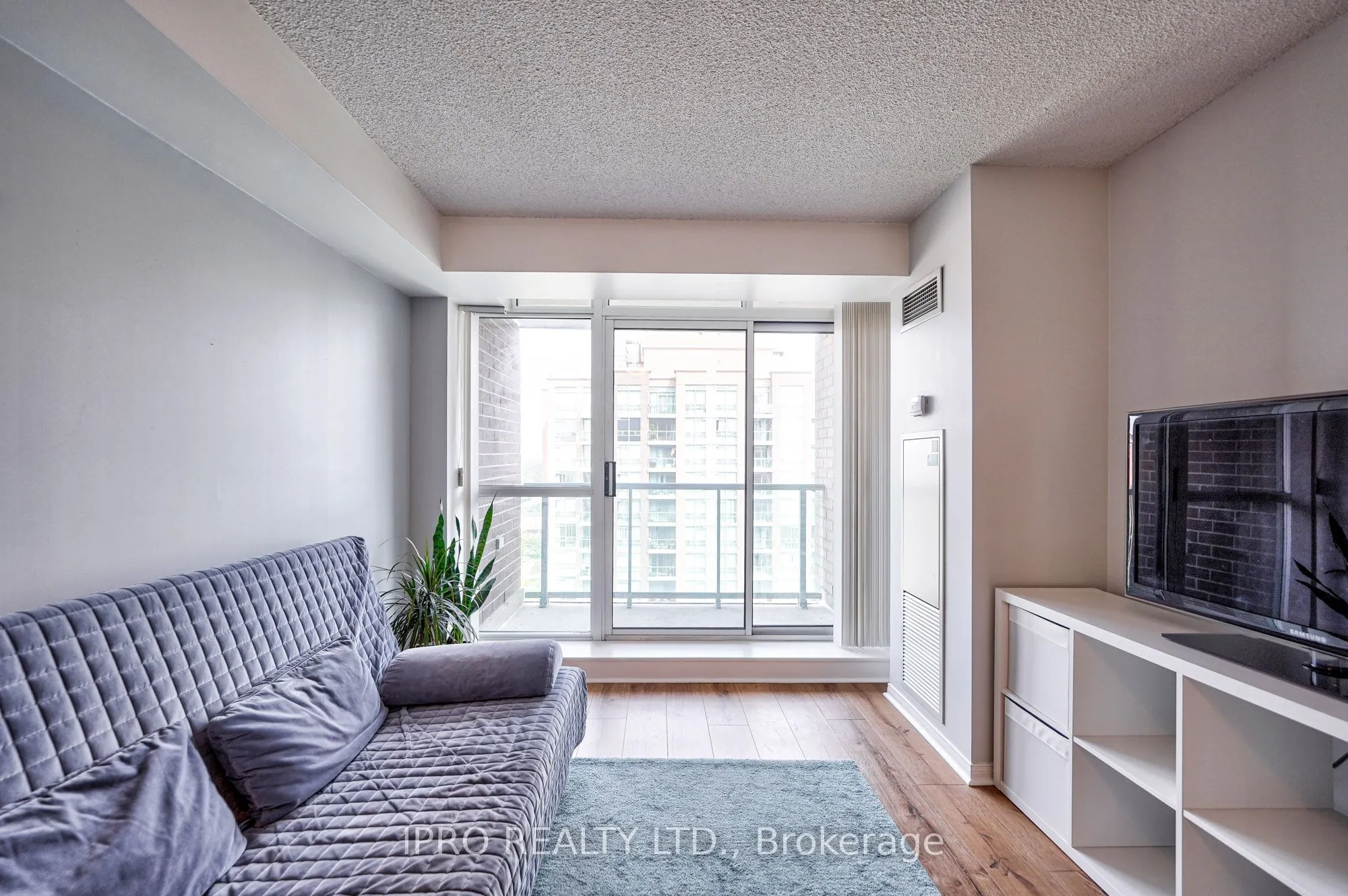 7 Michael Power Place, #1509