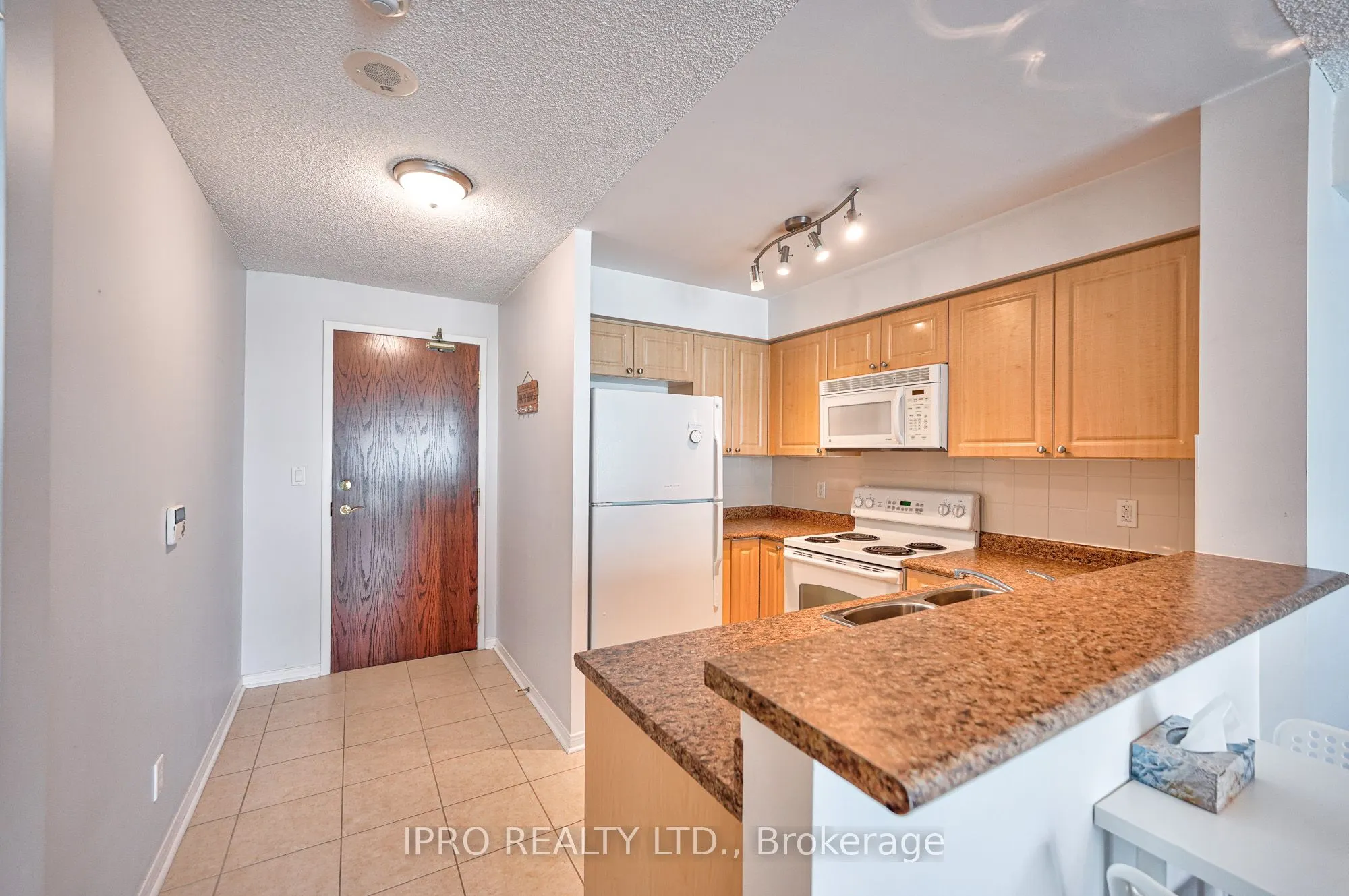 7 Michael Power Place, #1509
