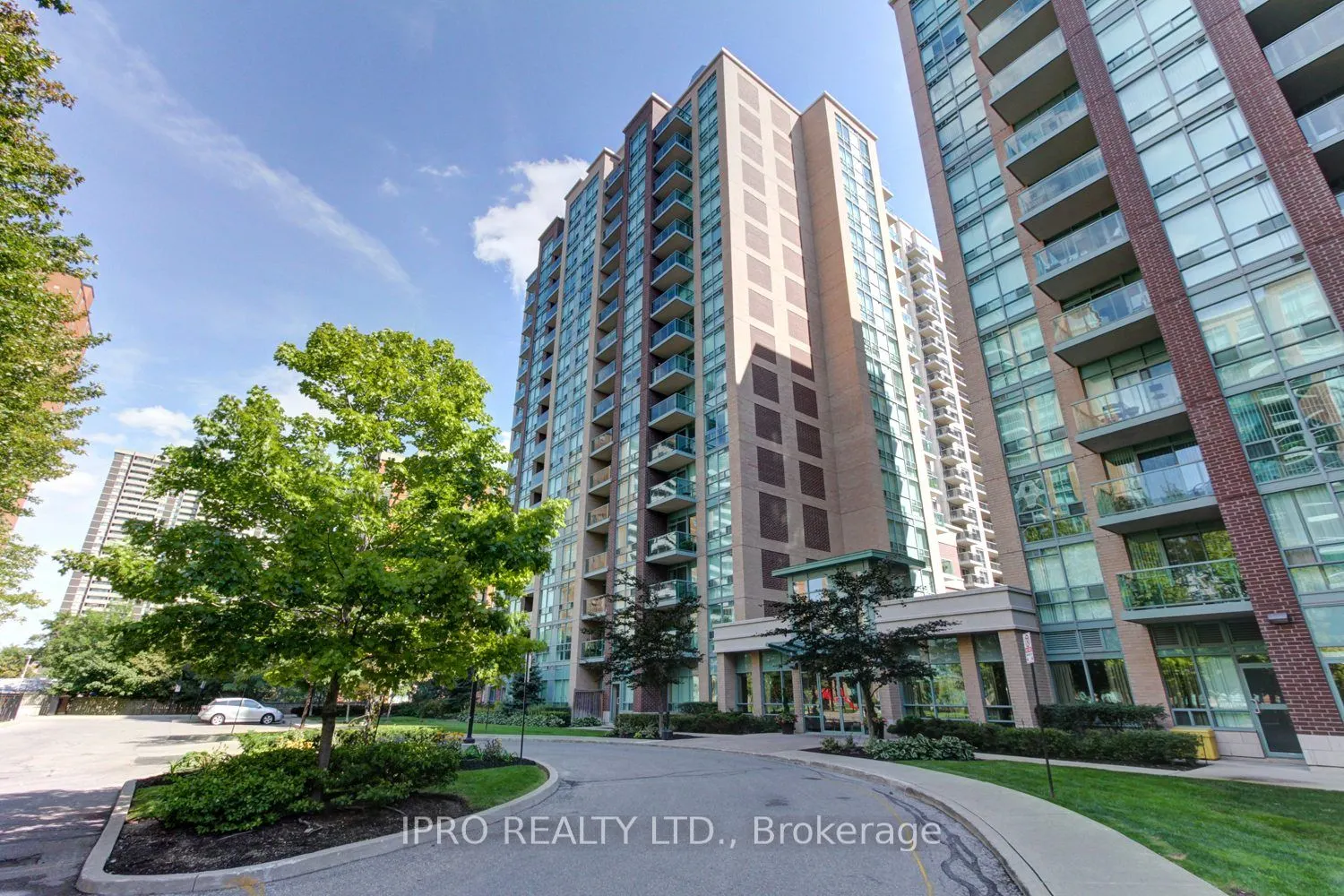 7 Michael Power Place, #1509