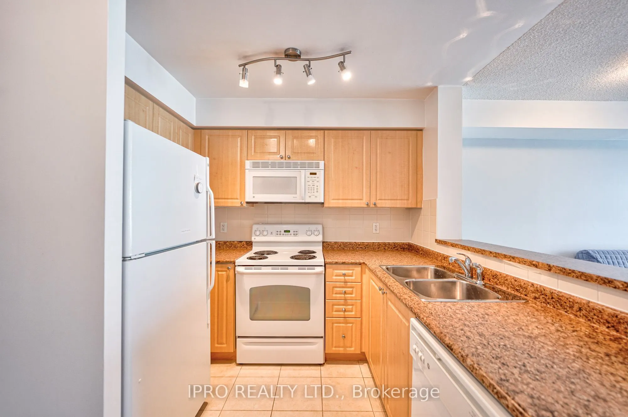 7 Michael Power Place, #1509
