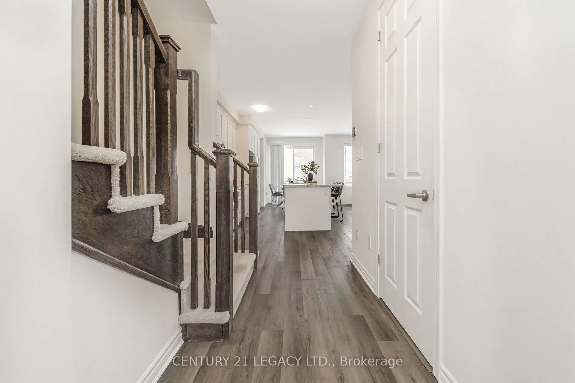 932 Cherry Court