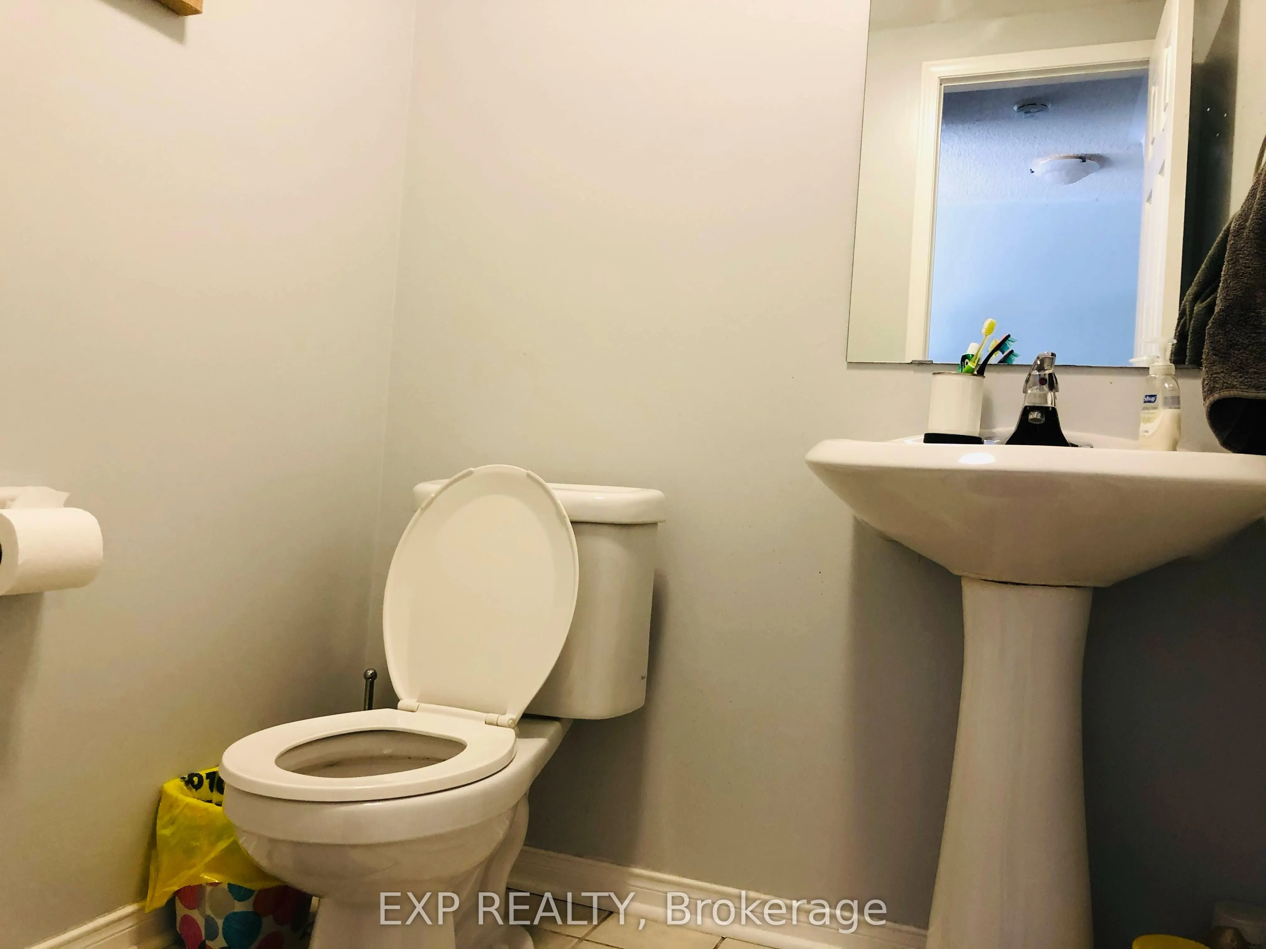 60 Spadina Road, #60