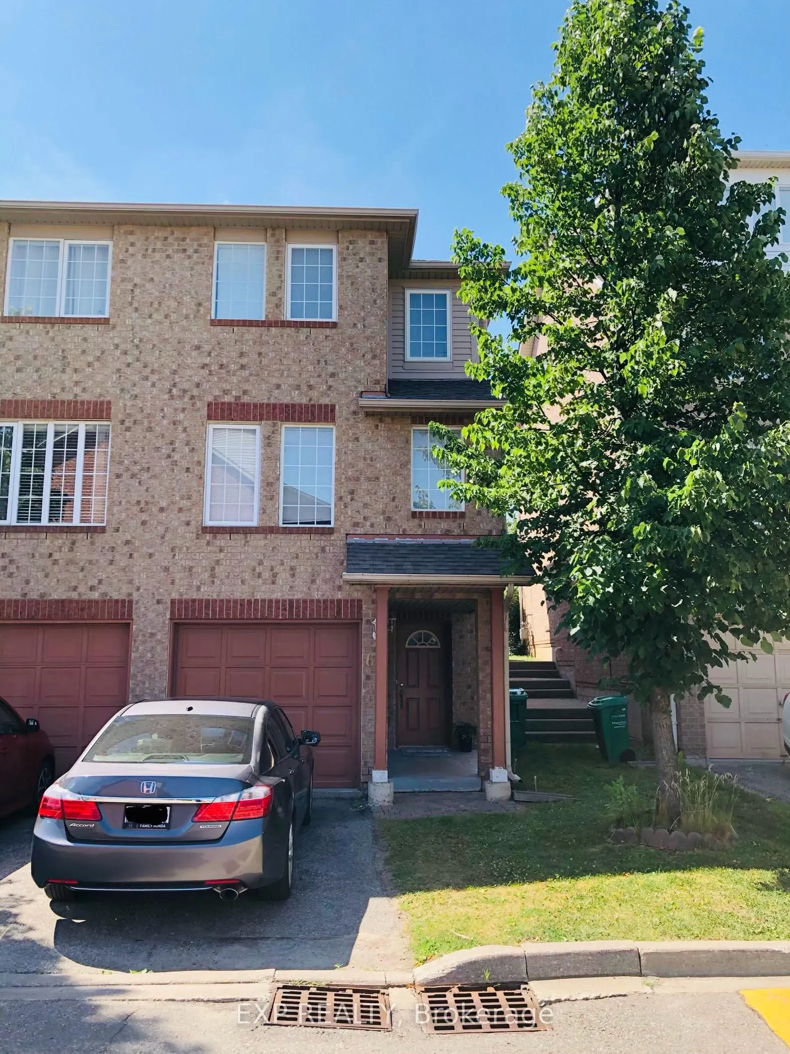 60 Spadina Road, #60