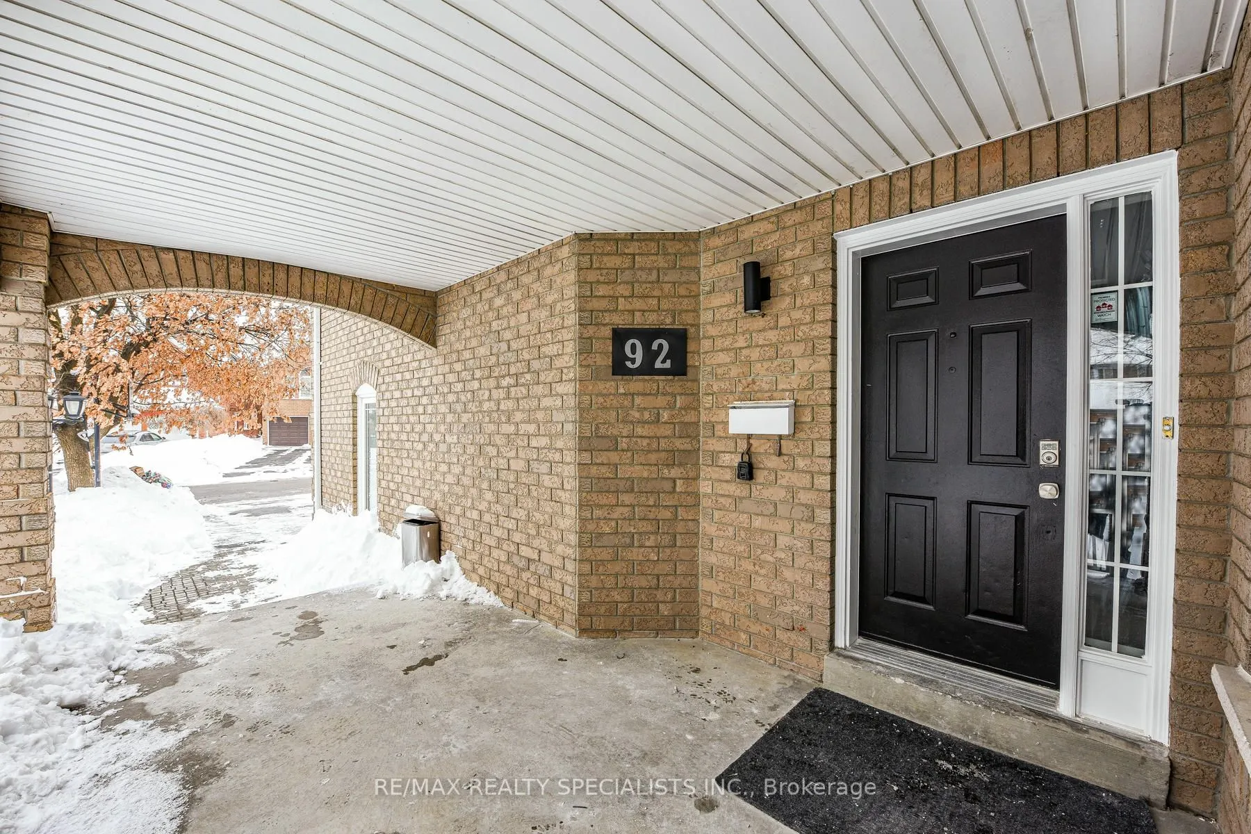 92 Softneedle Avenue