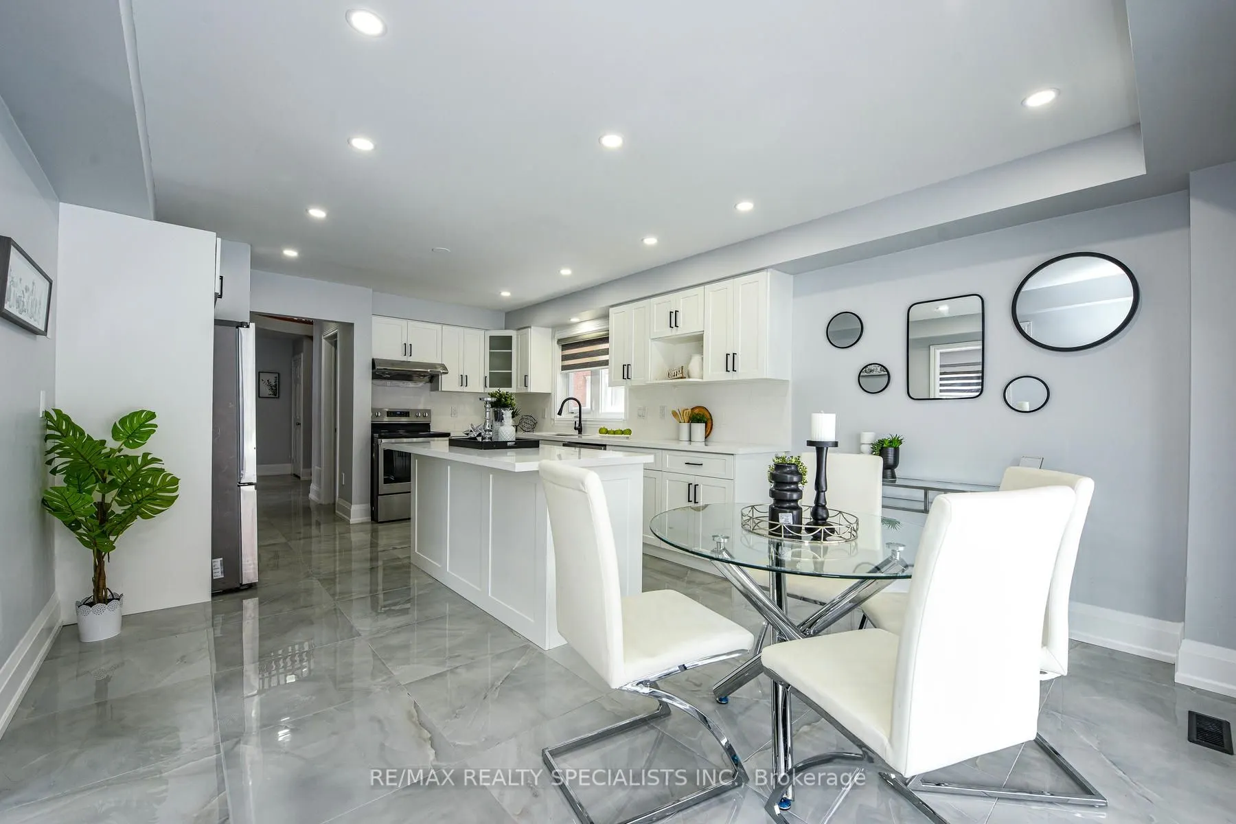 92 Softneedle Avenue