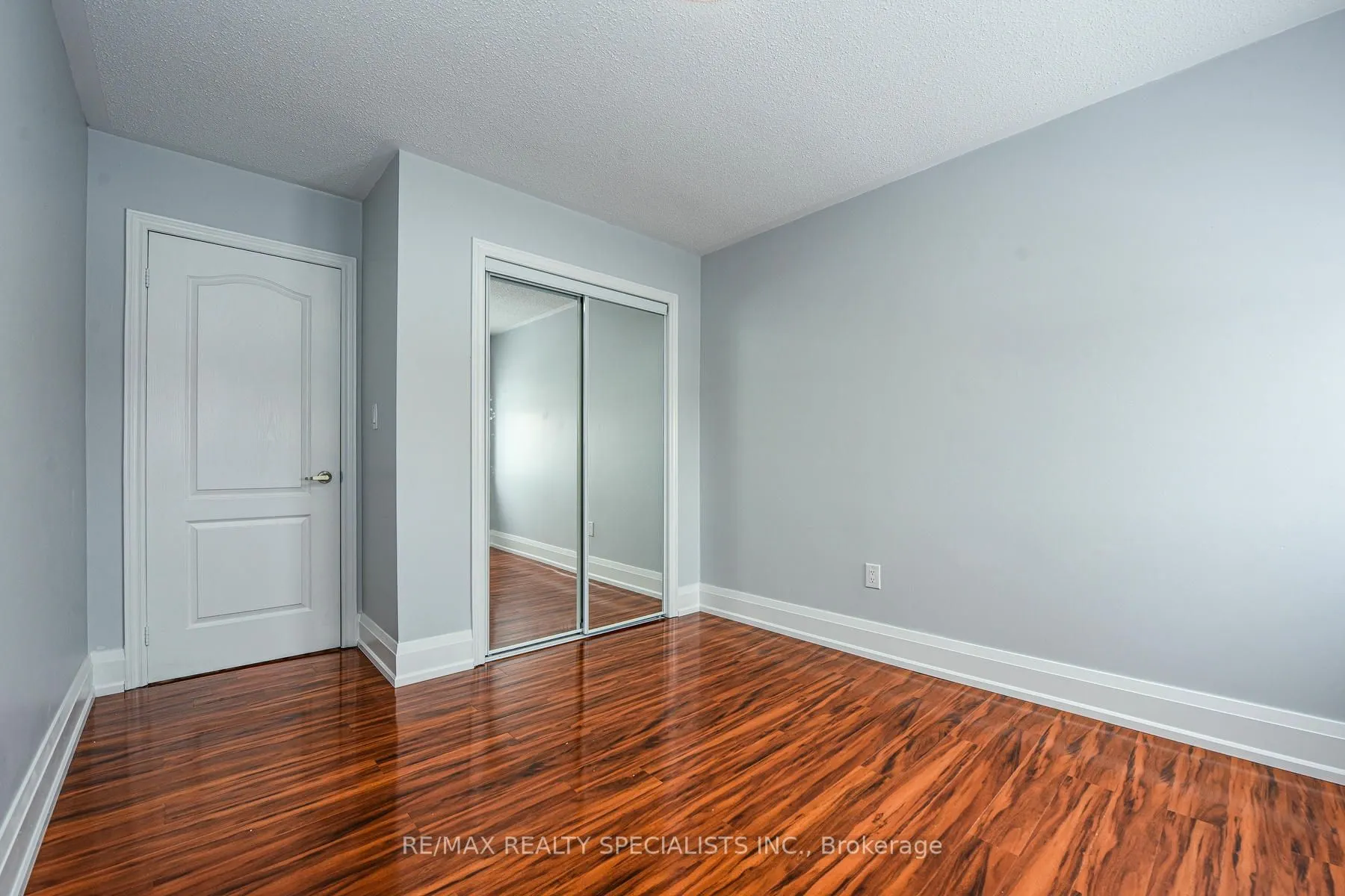 92 Softneedle Avenue